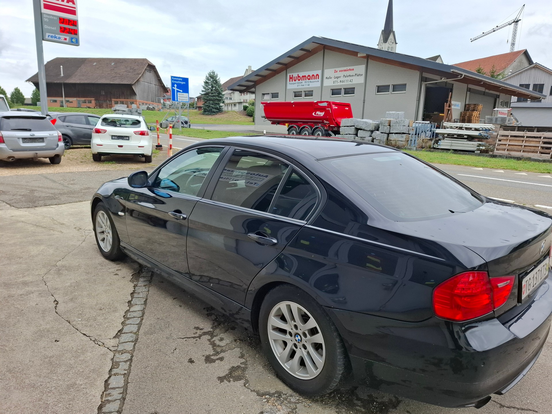 BMW 318d-image-4
