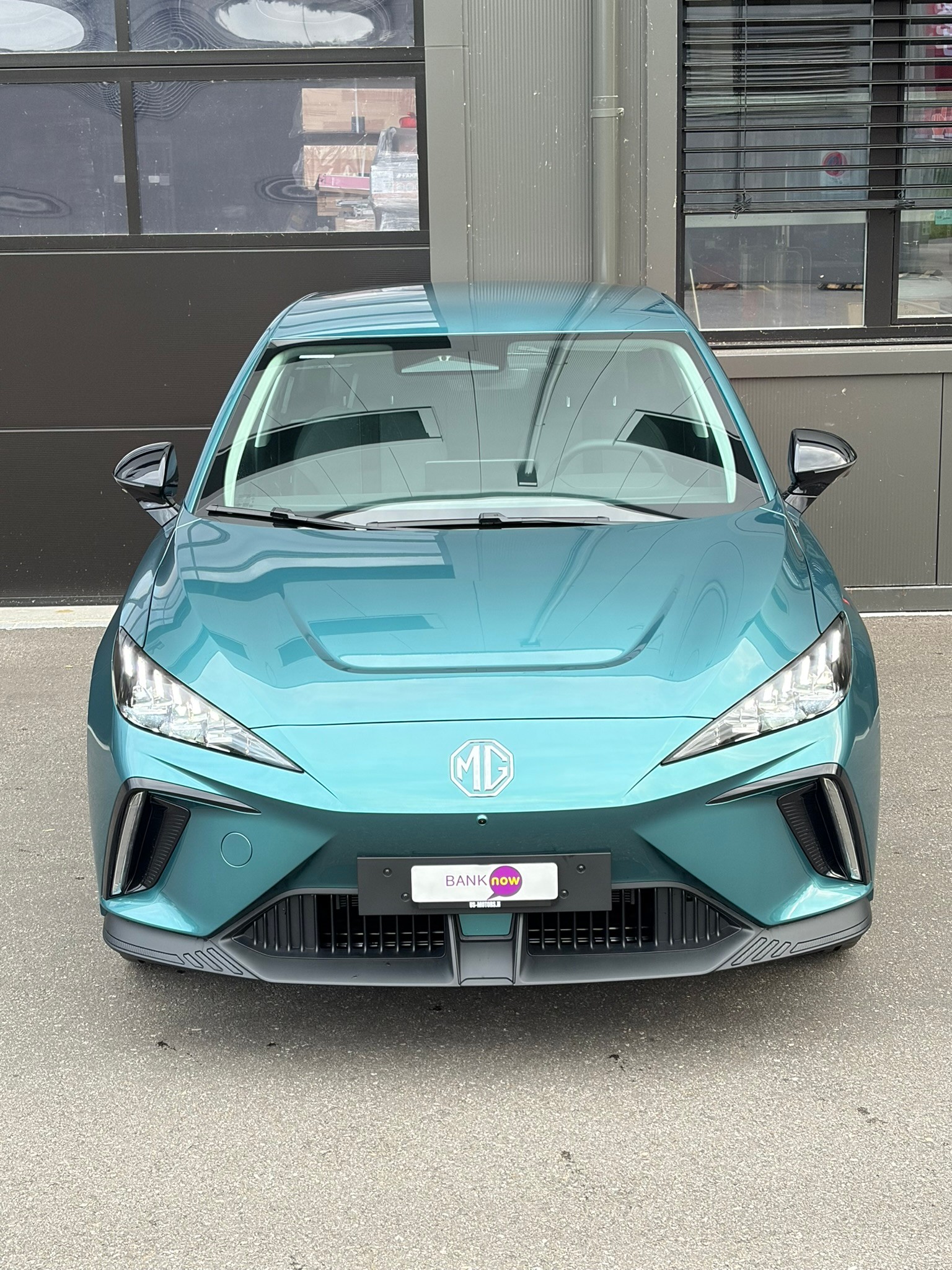 MG 4 EV 64kWh Premium-image-5