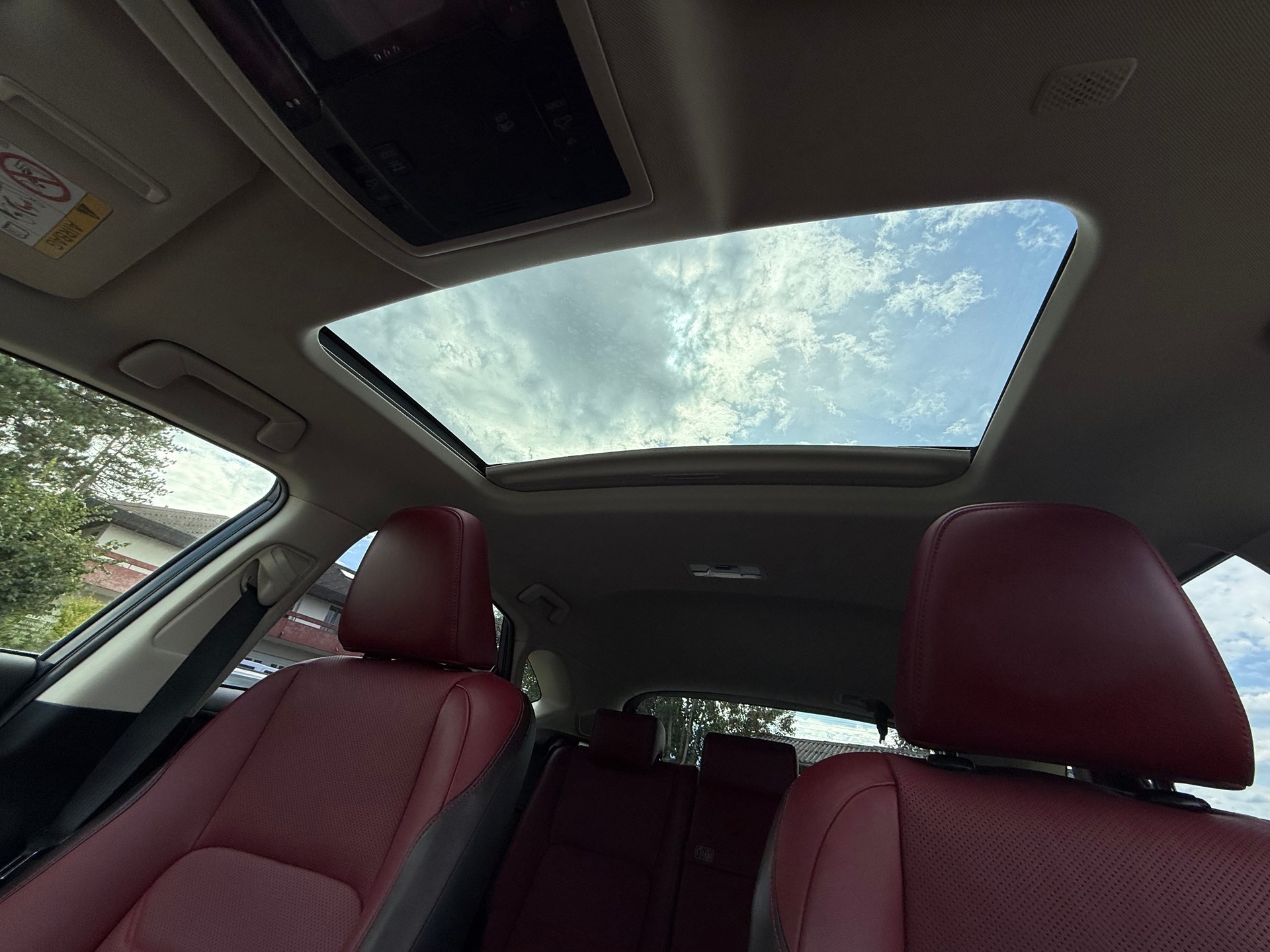 LEXUS NX 300h Excellence E-Four Automatic-image-13
