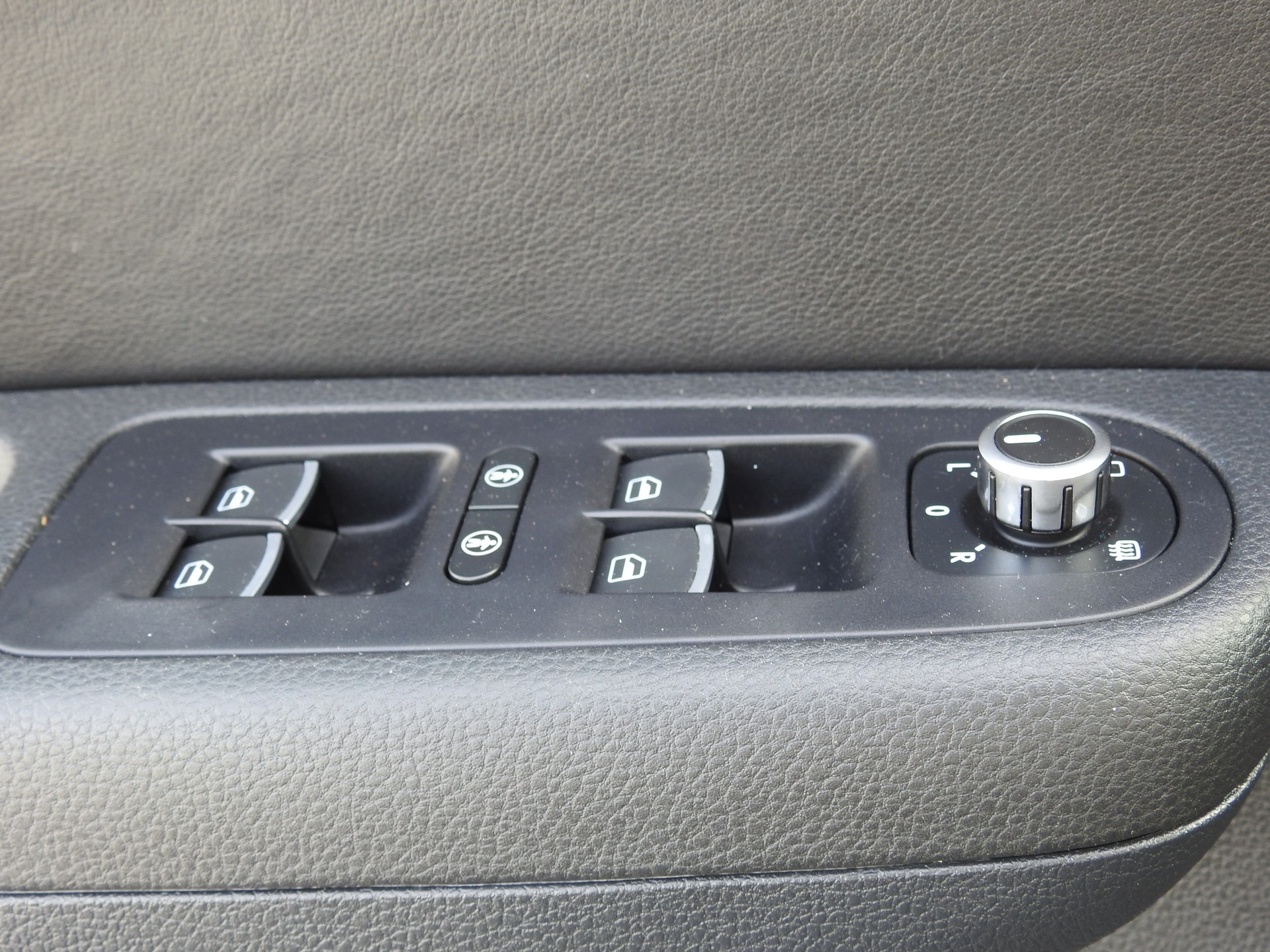 SEAT Alhambra 2.0 TDI Style 4x4-image-22
