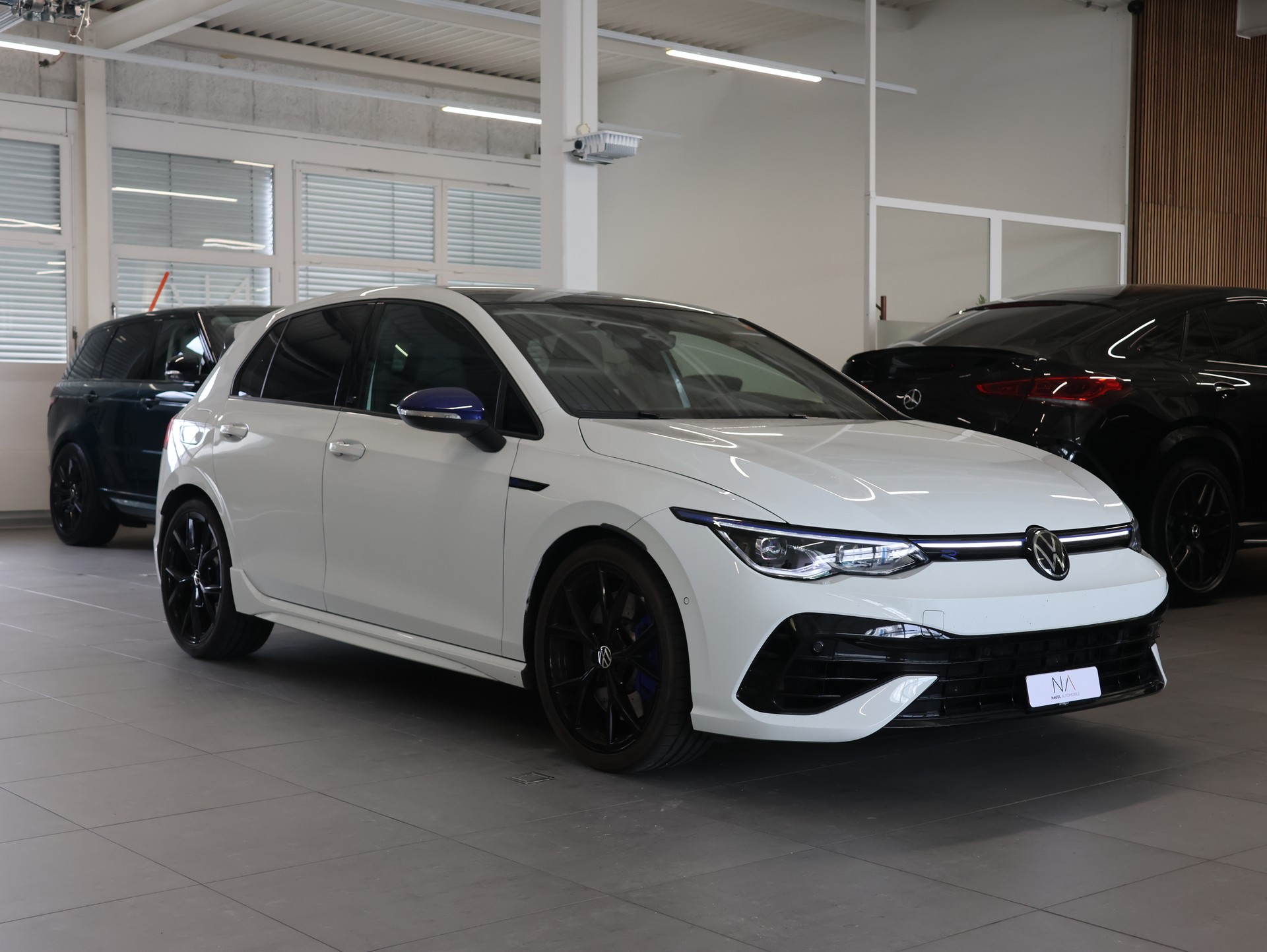 VW Golf 2.0 TSI R DSG 4Motion R 20 Years *Panoramadach* *Harman/Kardon*-image-1