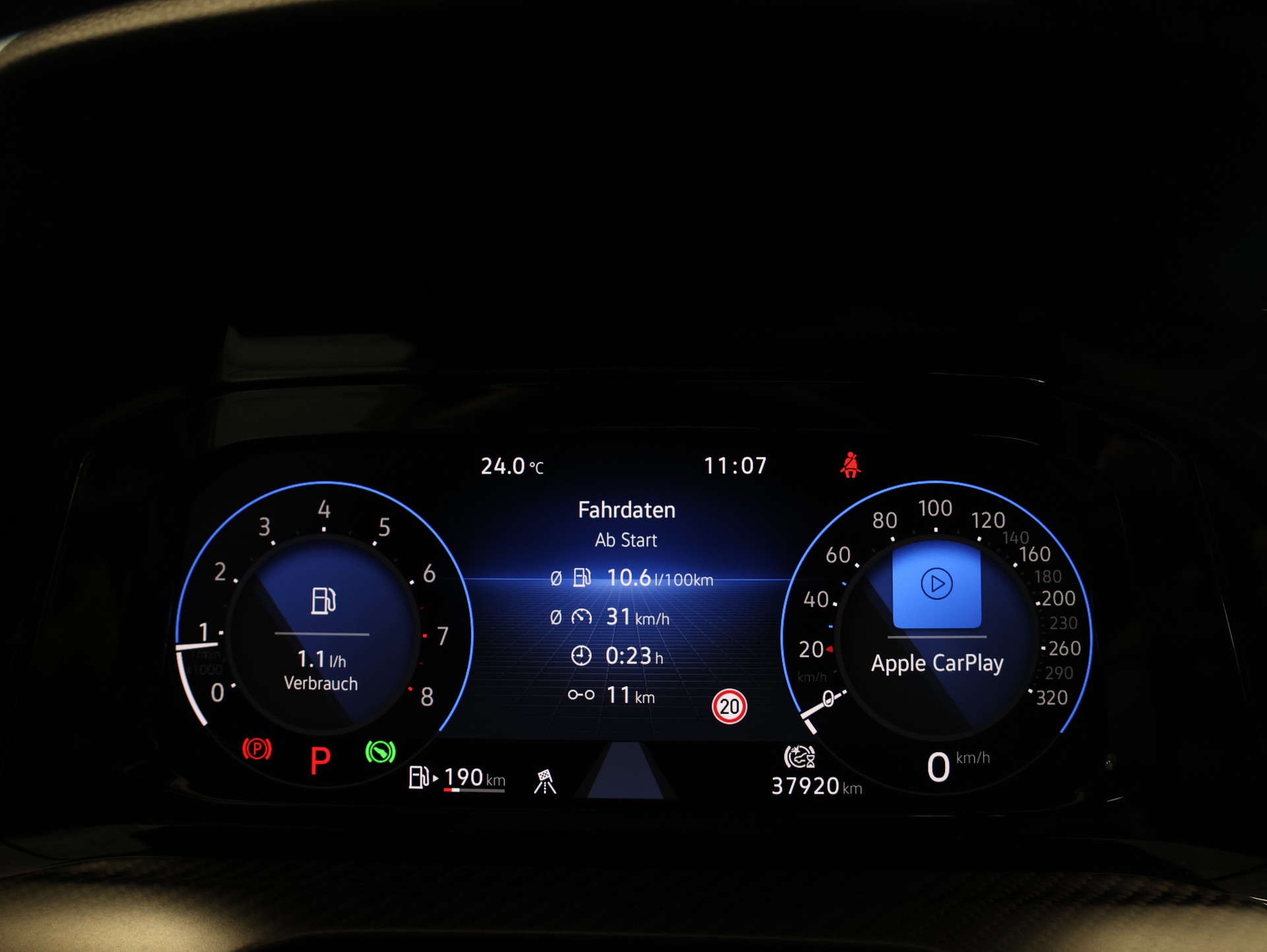 VW Golf 2.0 TSI R DSG 4Motion R 20 Years *Panoramadach* *Harman/Kardon*-image-19