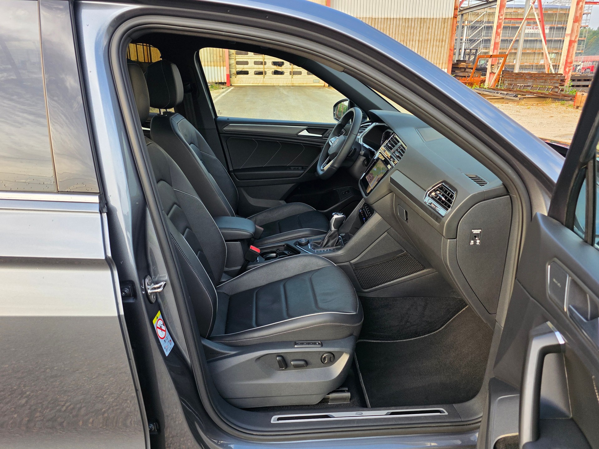 VW Tiguan Allspace 2.0TSI R-Line 4Motion DSG-image-10