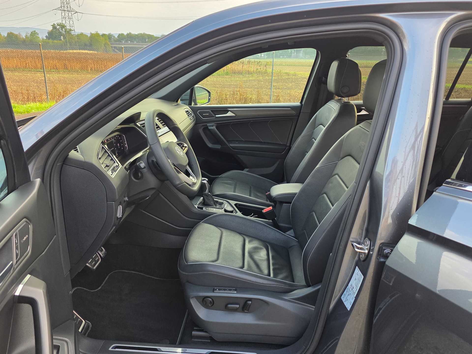 VW Tiguan Allspace 2.0TSI R-Line 4Motion DSG-image-8