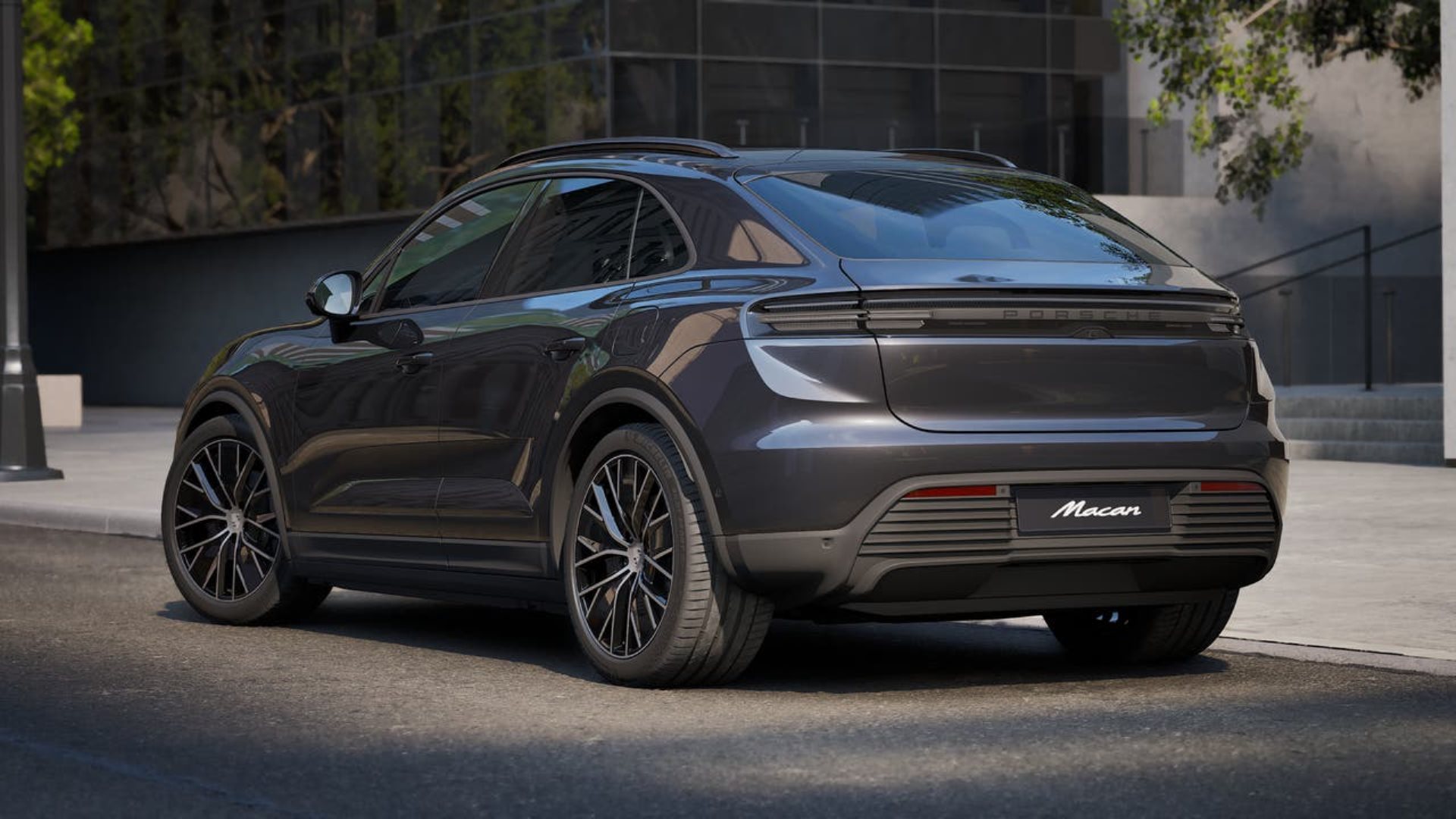 PORSCHE Macan 4-image-2