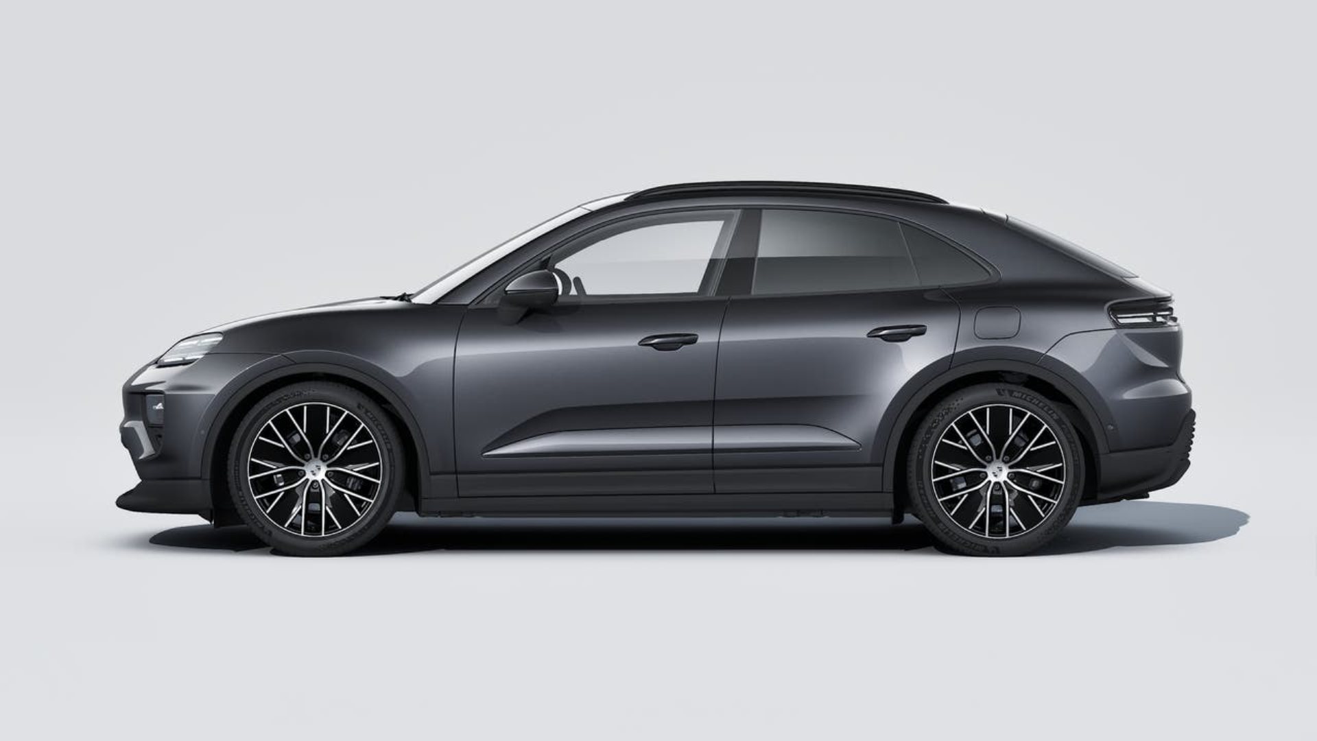 PORSCHE Macan 4-image-1