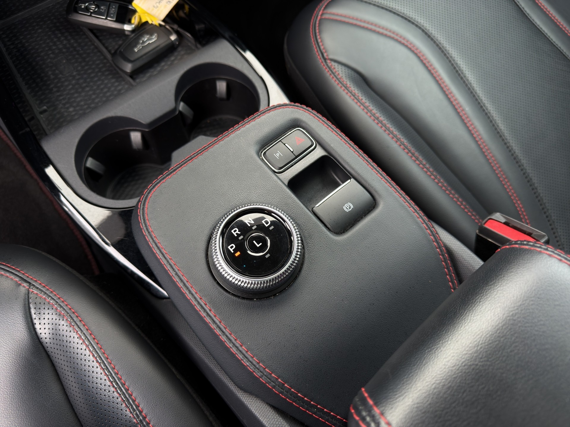 FORD Mustang MACH-E AWD 91 kWh EXTENDED-image-18