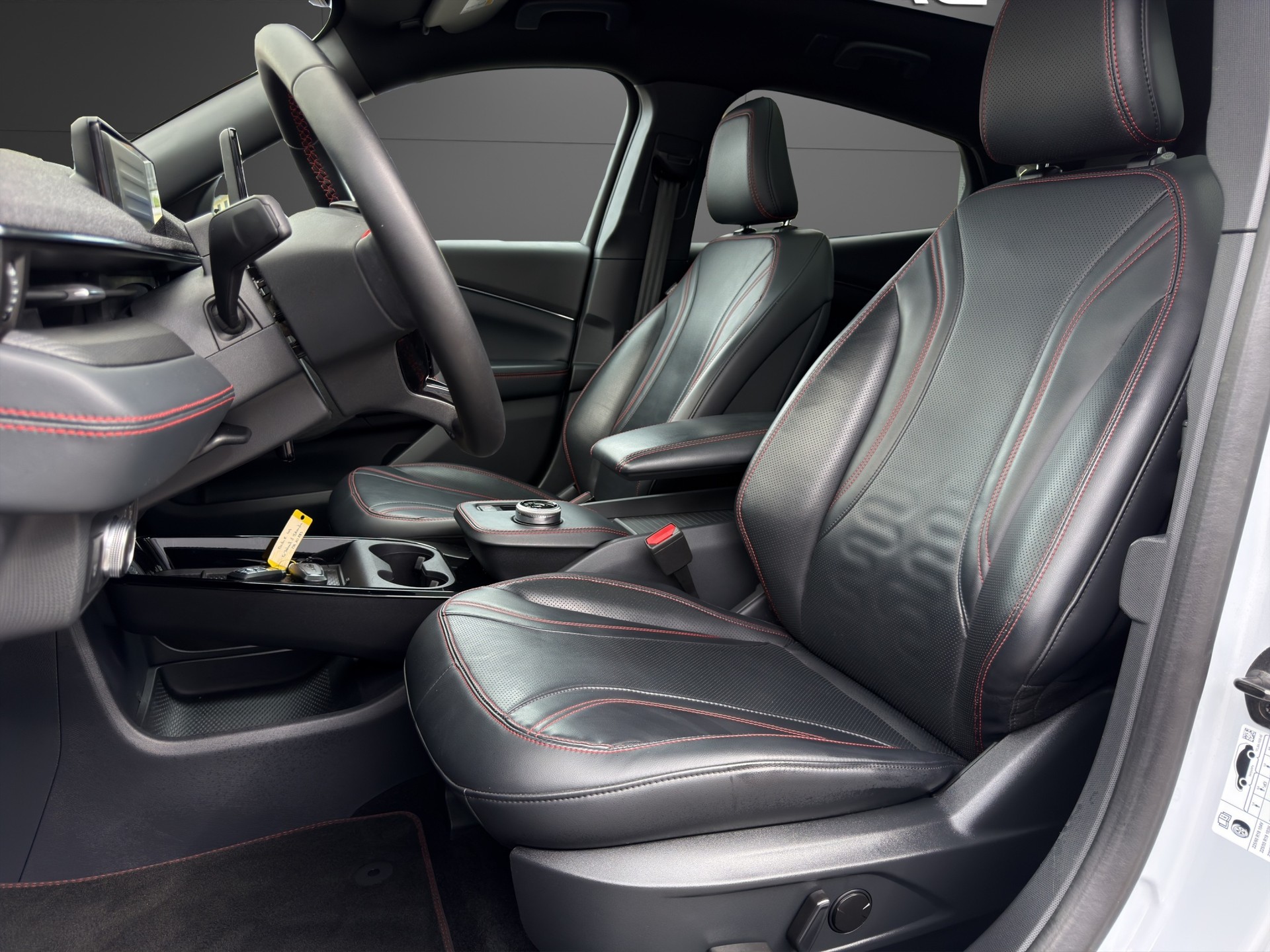 FORD Mustang MACH-E AWD 91 kWh EXTENDED-image-10