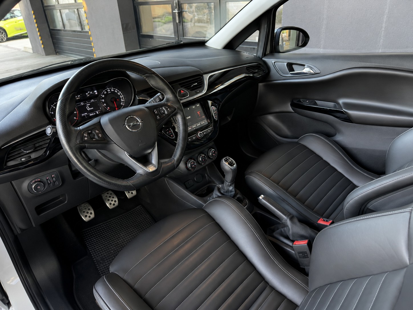 OPEL Corsa 1.4 Turbo GSi-image-12