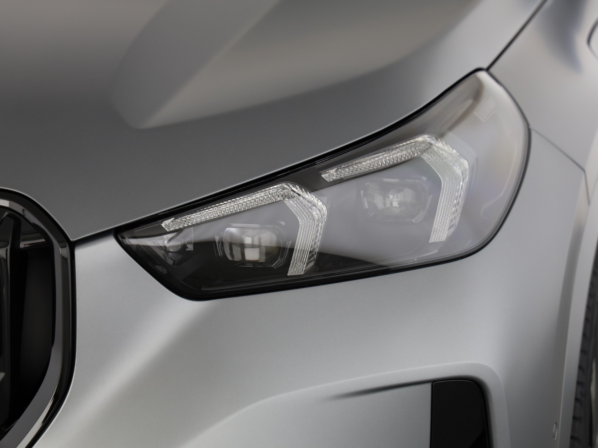 BMW X1 30e xDrive paddles-image-5