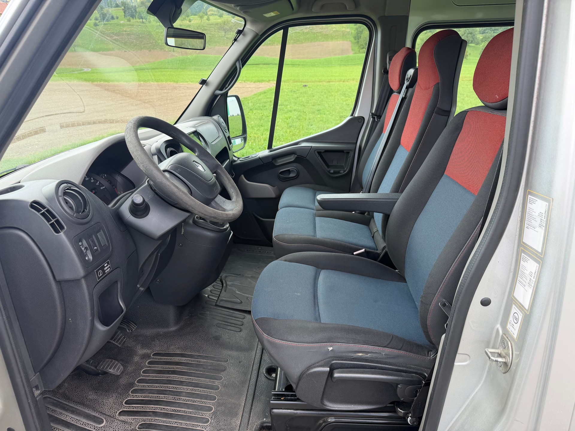 RENAULT Master T39 2.3dCi Minibus 17 L3H2-image-11