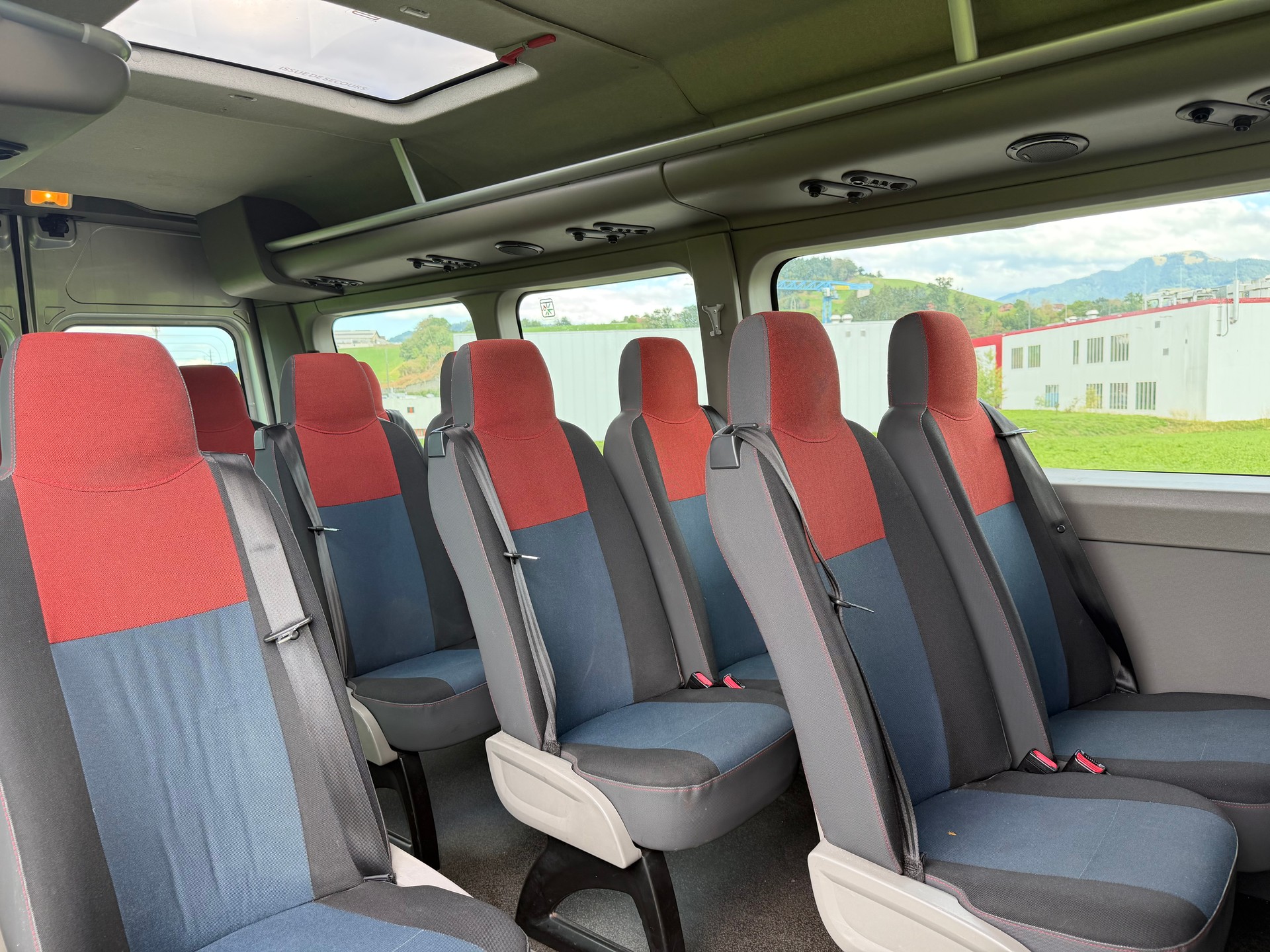 RENAULT Master T39 2.3dCi Minibus 17 L3H2-image-9
