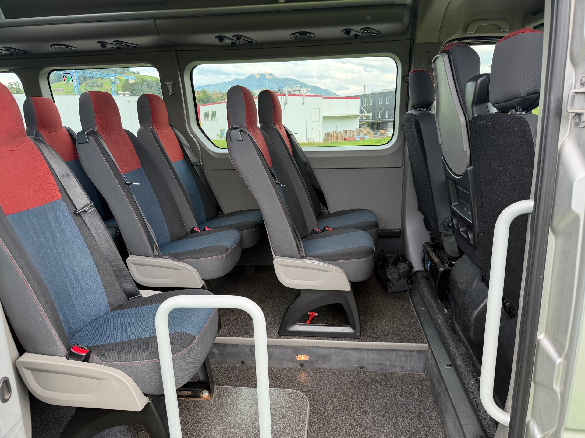 RENAULT Master T39 2.3dCi Minibus 17 L3H2-image-8