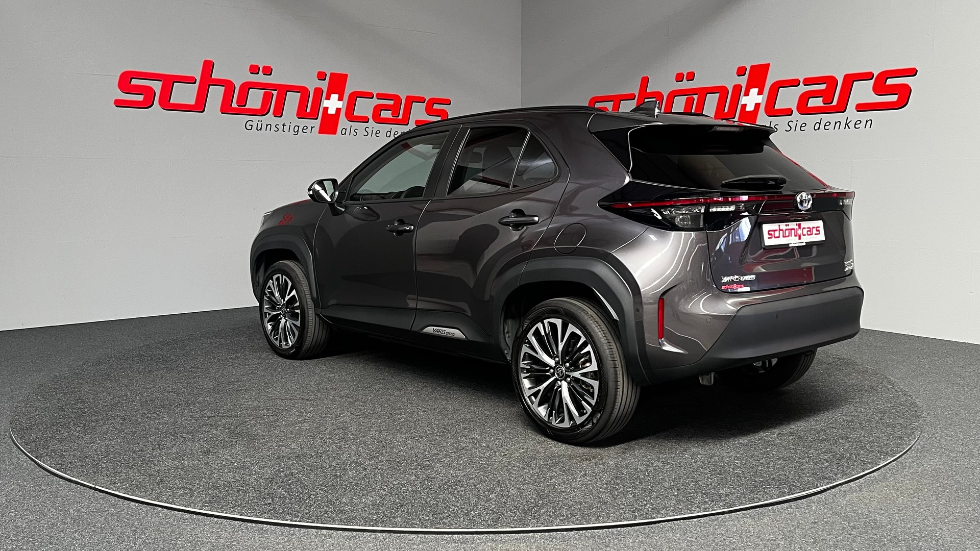 TOYOTA Yaris Cross 1.5 Elegant e-CVT AWDi-image-3