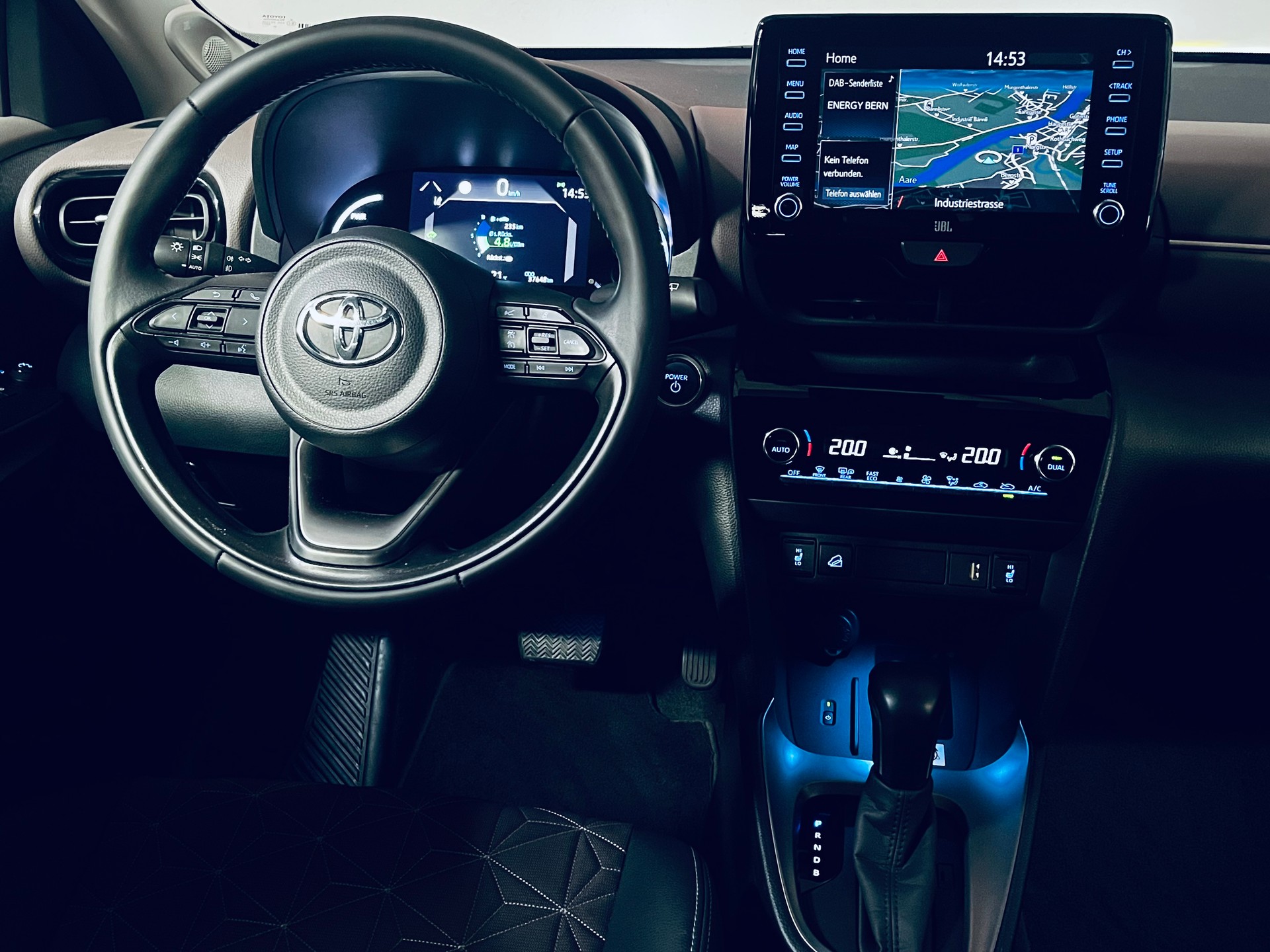 TOYOTA Yaris Cross 1.5 Elegant e-CVT AWDi-image-15