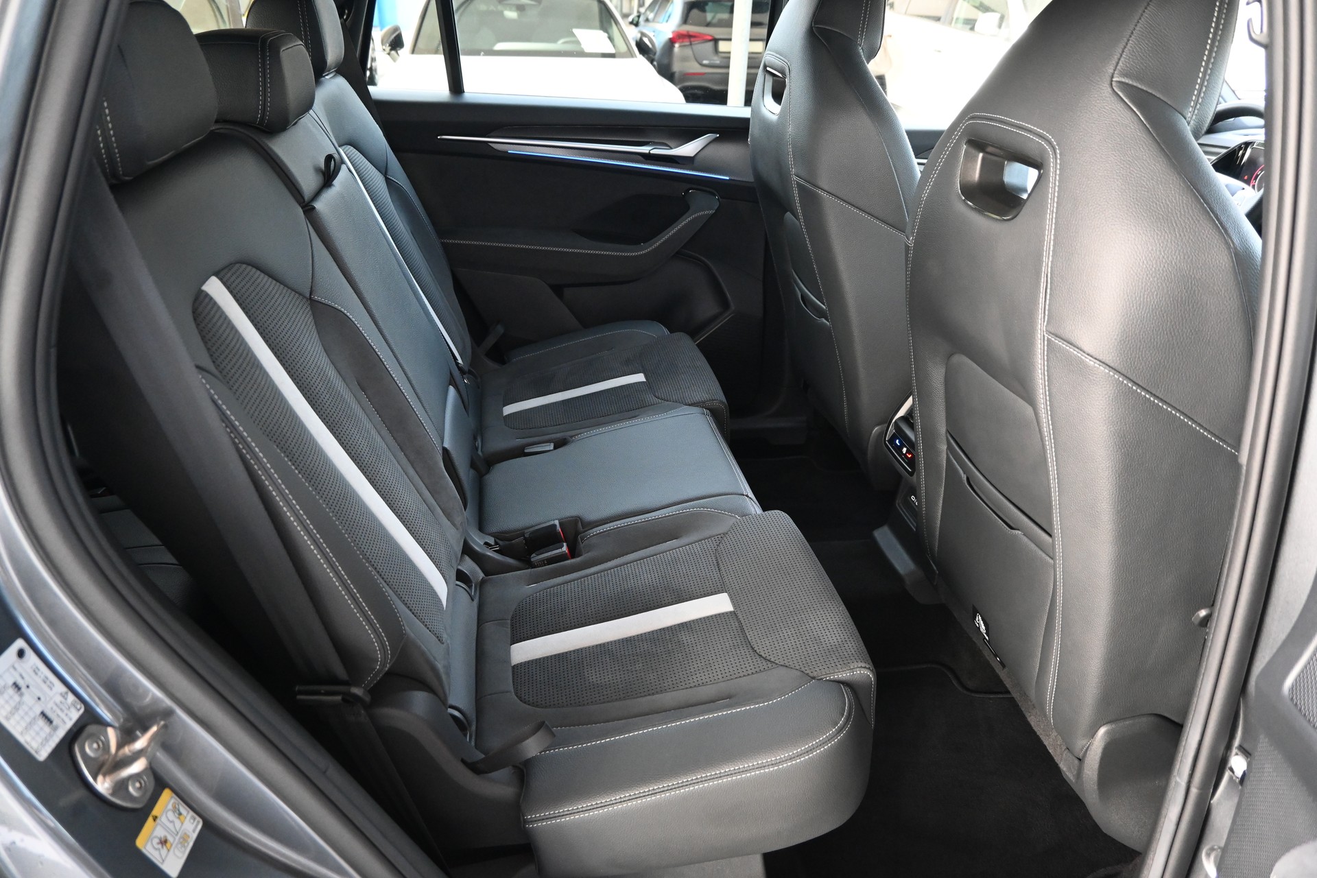 SKODA Kodiaq 2.0 TDI Sportline DSG Automat 7-Plätzer-image-15