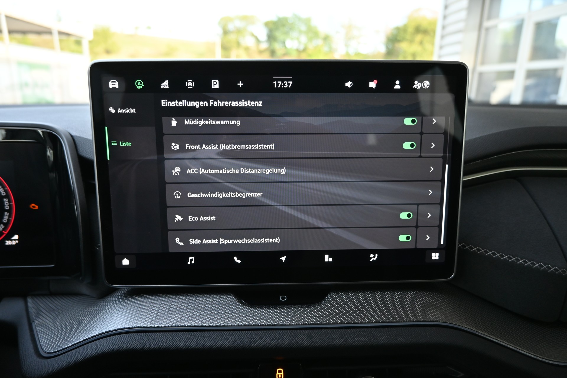 SKODA Kodiaq 2.0 TDI Sportline DSG Automat 7-Plätzer-image-24