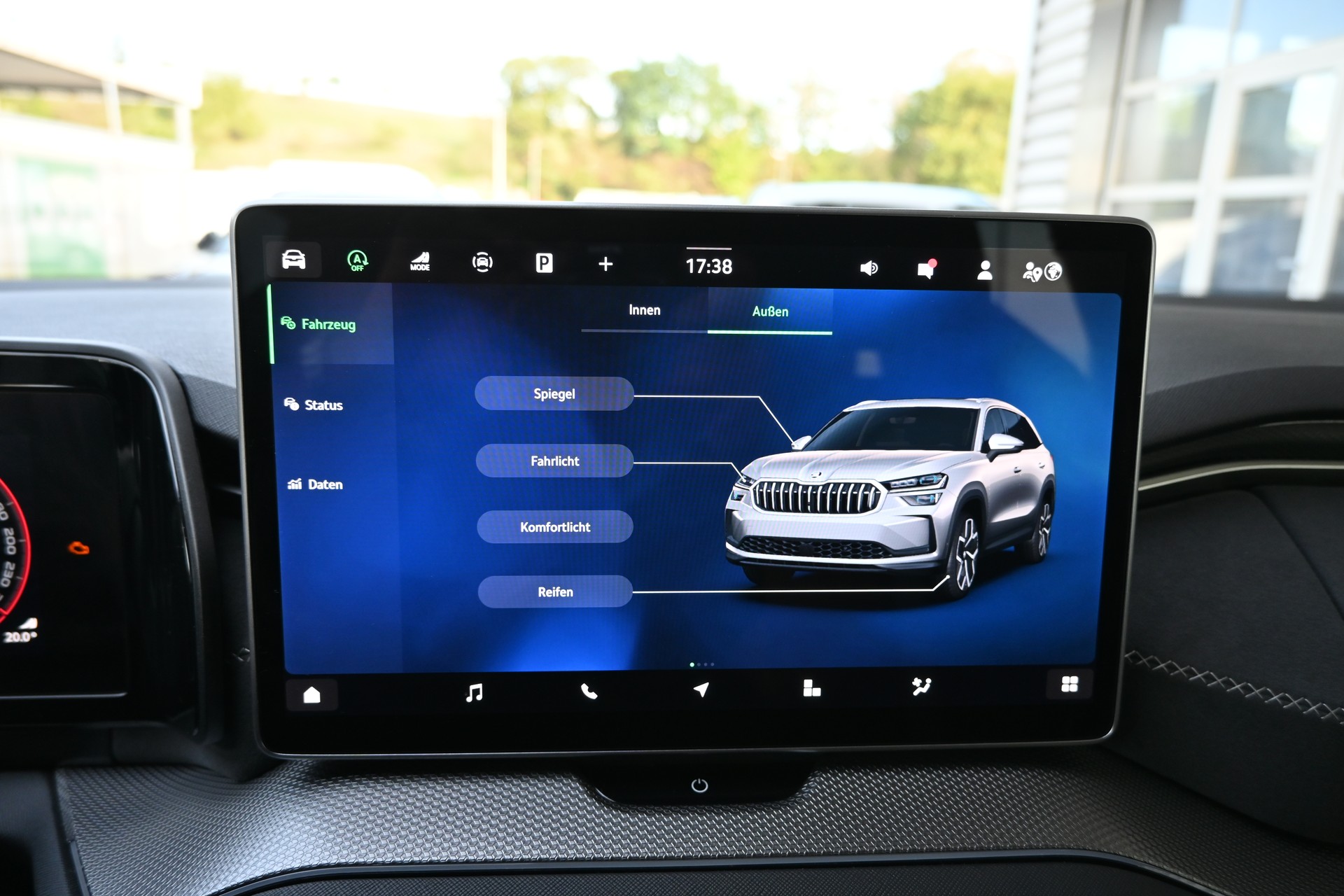 SKODA Kodiaq 2.0 TDI Sportline DSG Automat 7-Plätzer-image-31