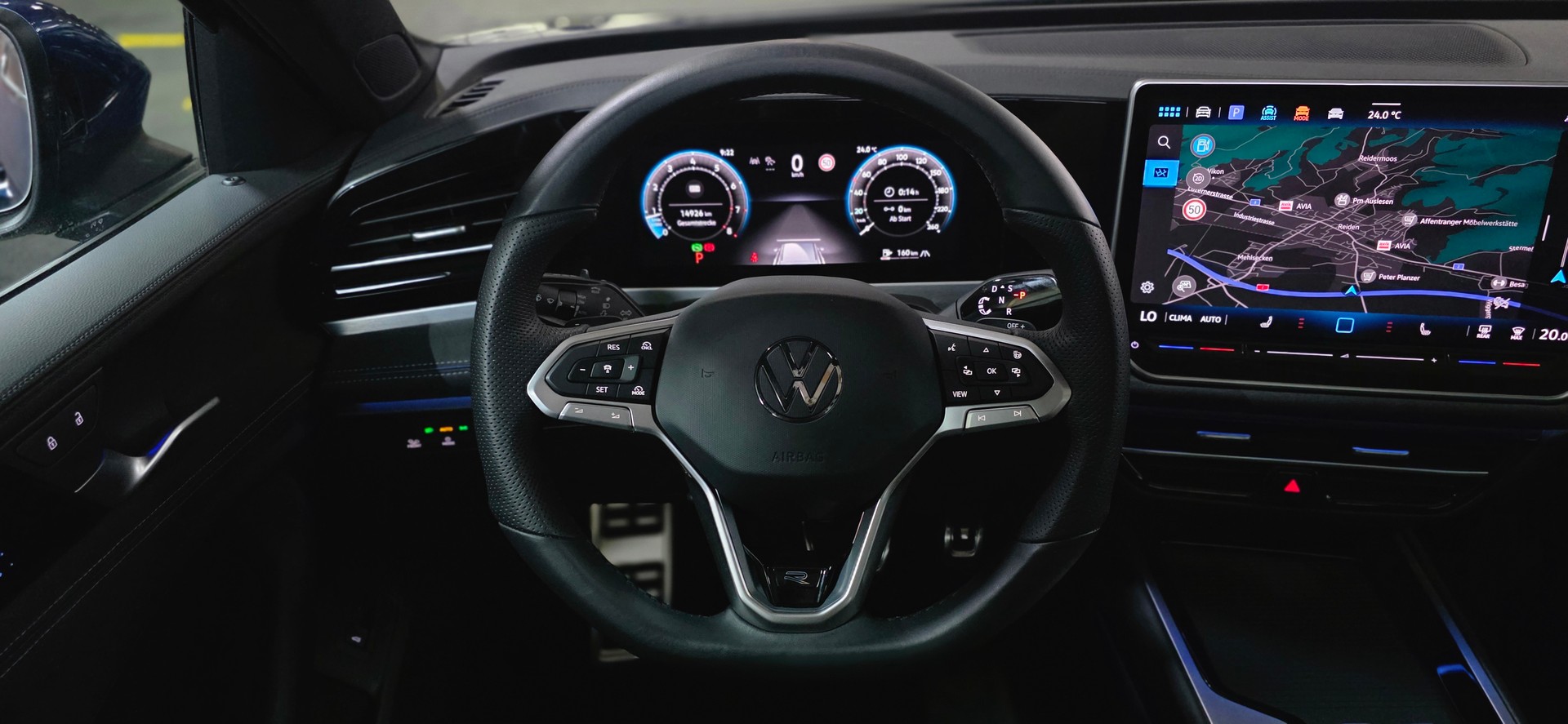 VW Passat Variant 2.0 TSI evo4 R-Line 4 Motion DSG *Panoramadach*Massagefunktion*Sitz-&Lenkradheizung*ACC&Spurhalteasistent*-image-12