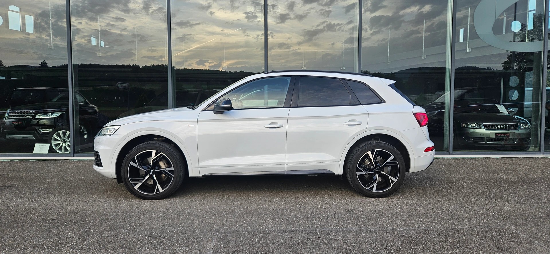 AUDI Q5 3.0 TDI sport quattro tiptronic