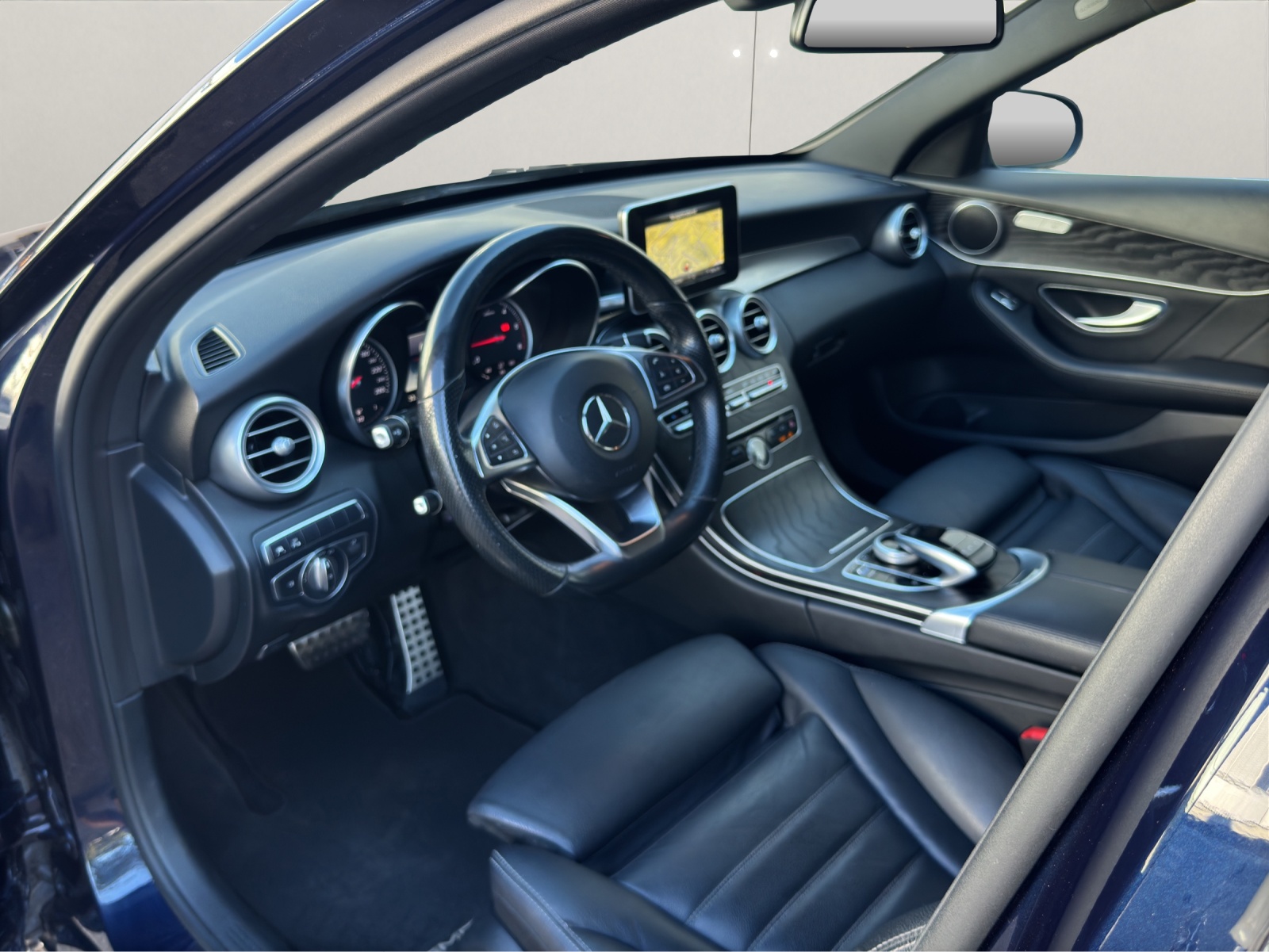 MERCEDES-BENZ C 250 d AMG Line 4Matic 9G-Tronic-image-8