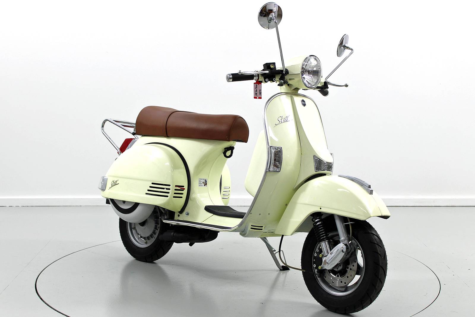 LML Star Deluxe CVT-showroom-element-1