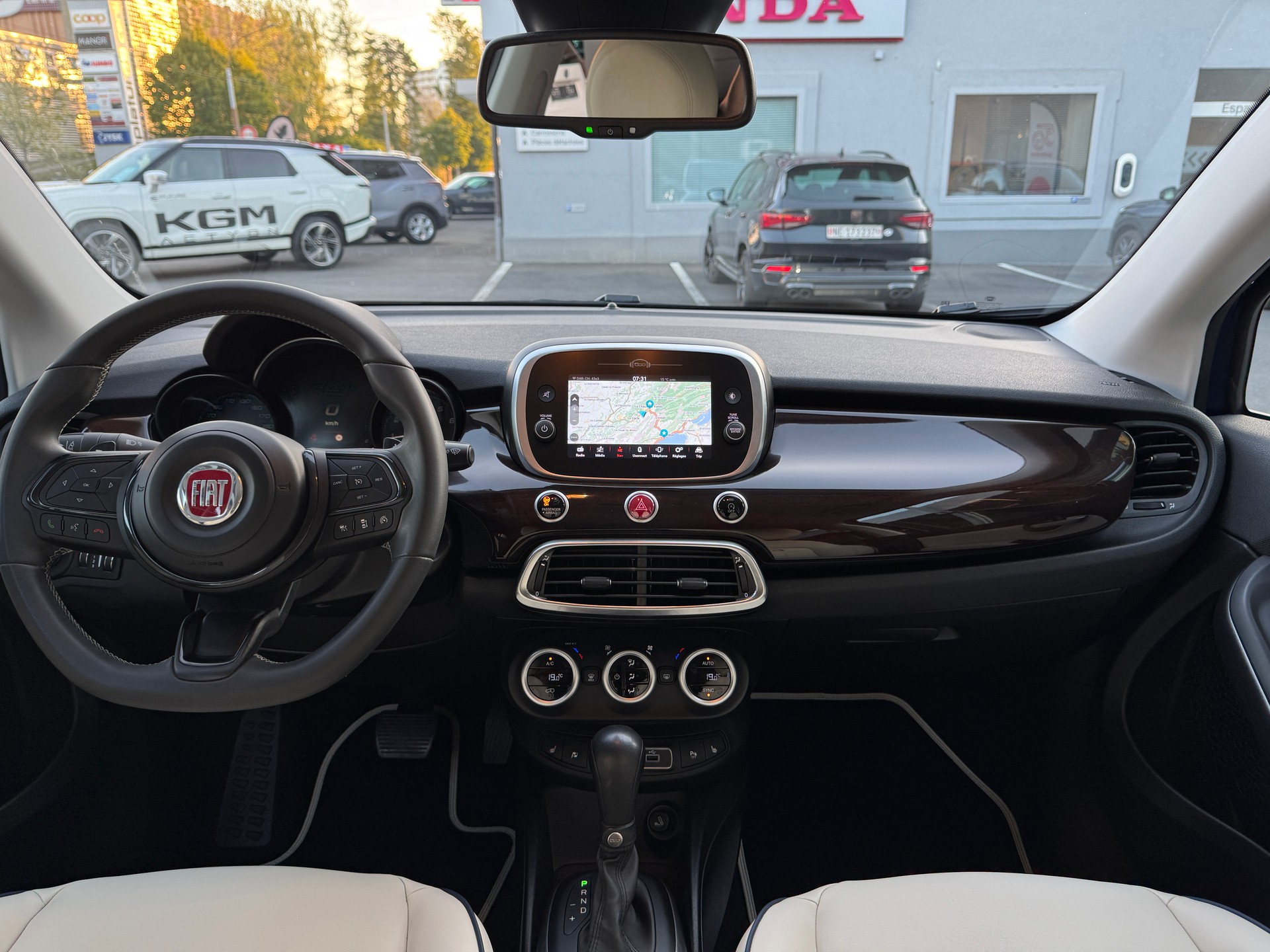 FIAT 500X Soft Top 1.3 Yacht Club Capri-image-2