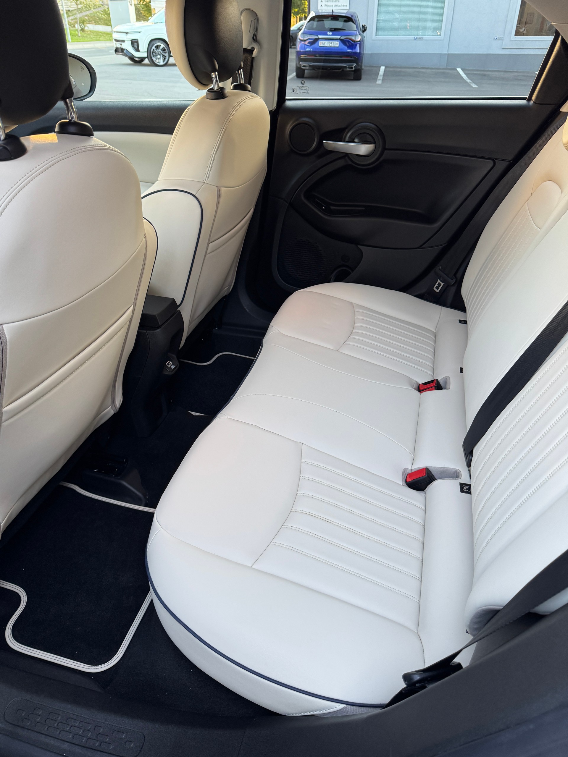 FIAT 500X Soft Top 1.3 Yacht Club Capri-image-12