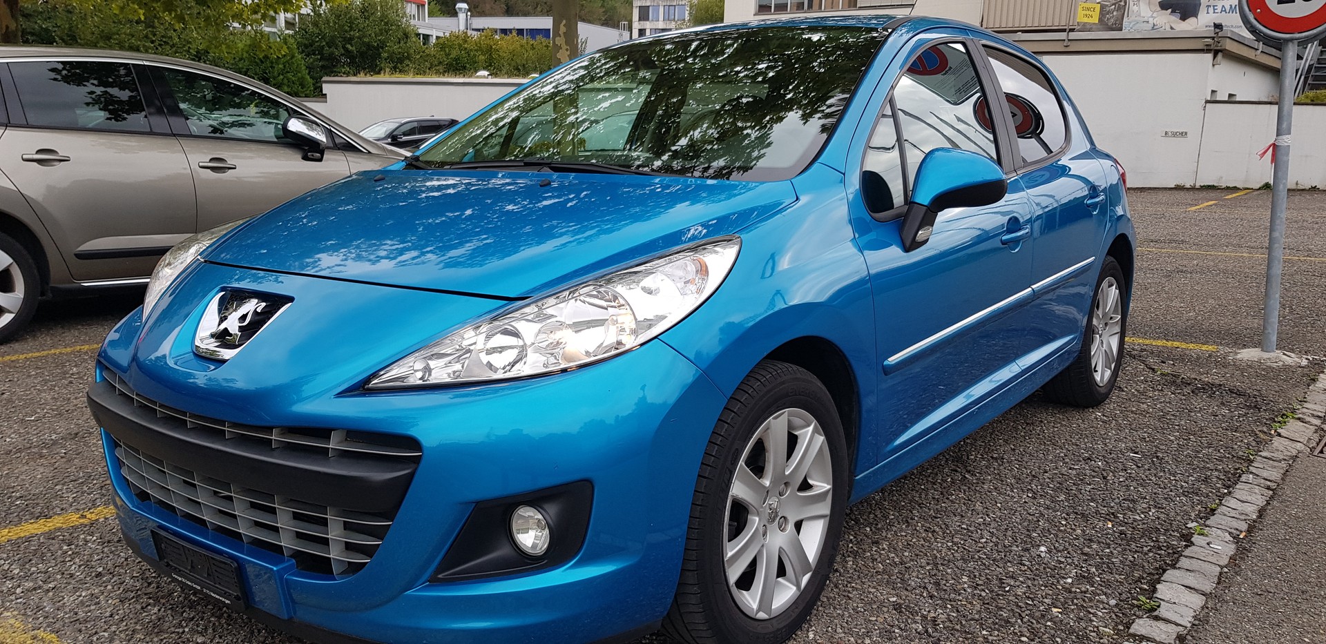 PEUGEOT 207 1.6 16V Allure Automatic-image-0