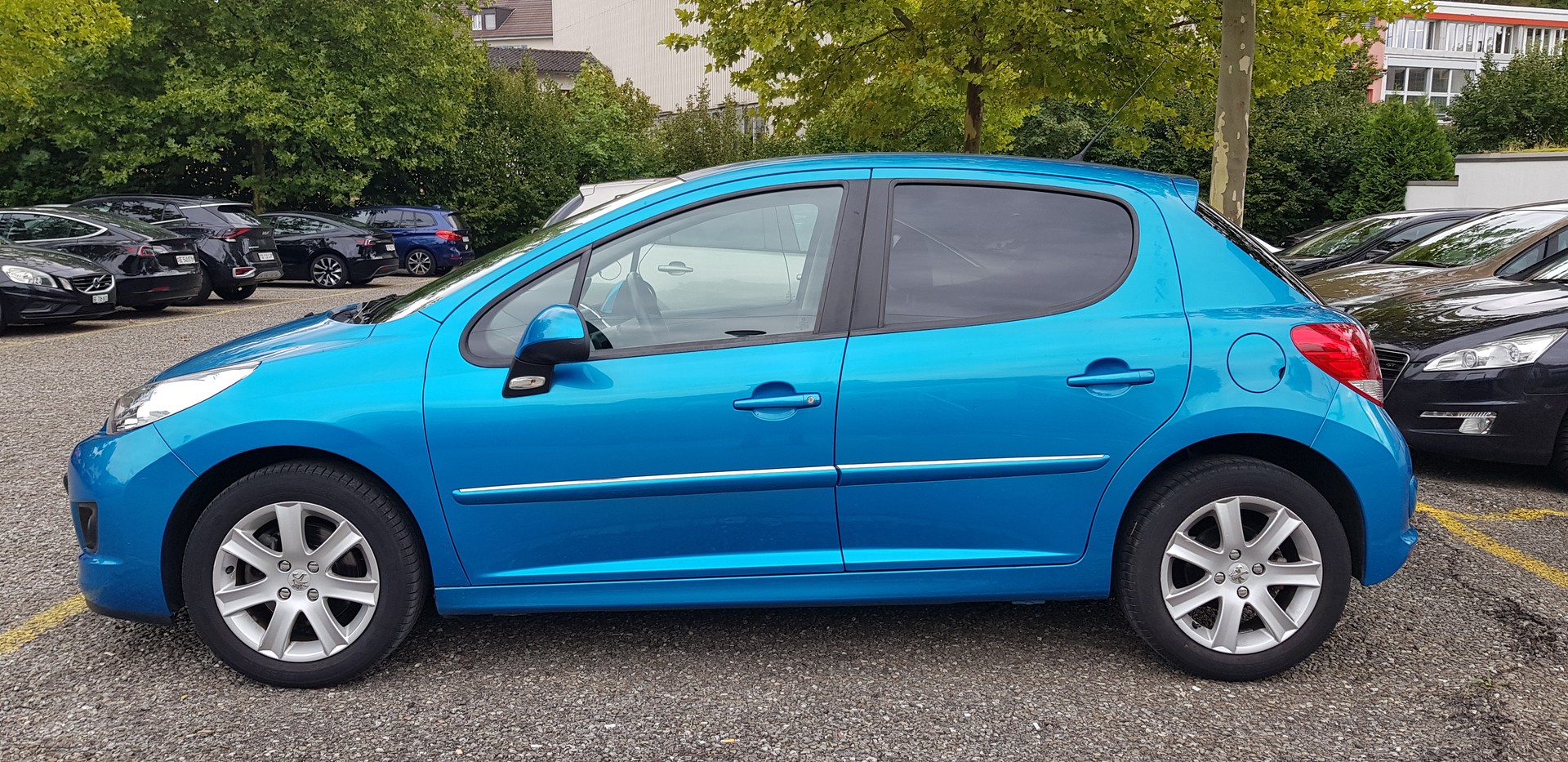PEUGEOT 207 1.6 16V Allure Automatic-image-1