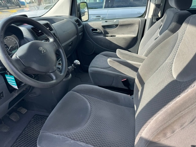 PEUGEOT Expert Tepee 2.0 HDi Active L1-image-4