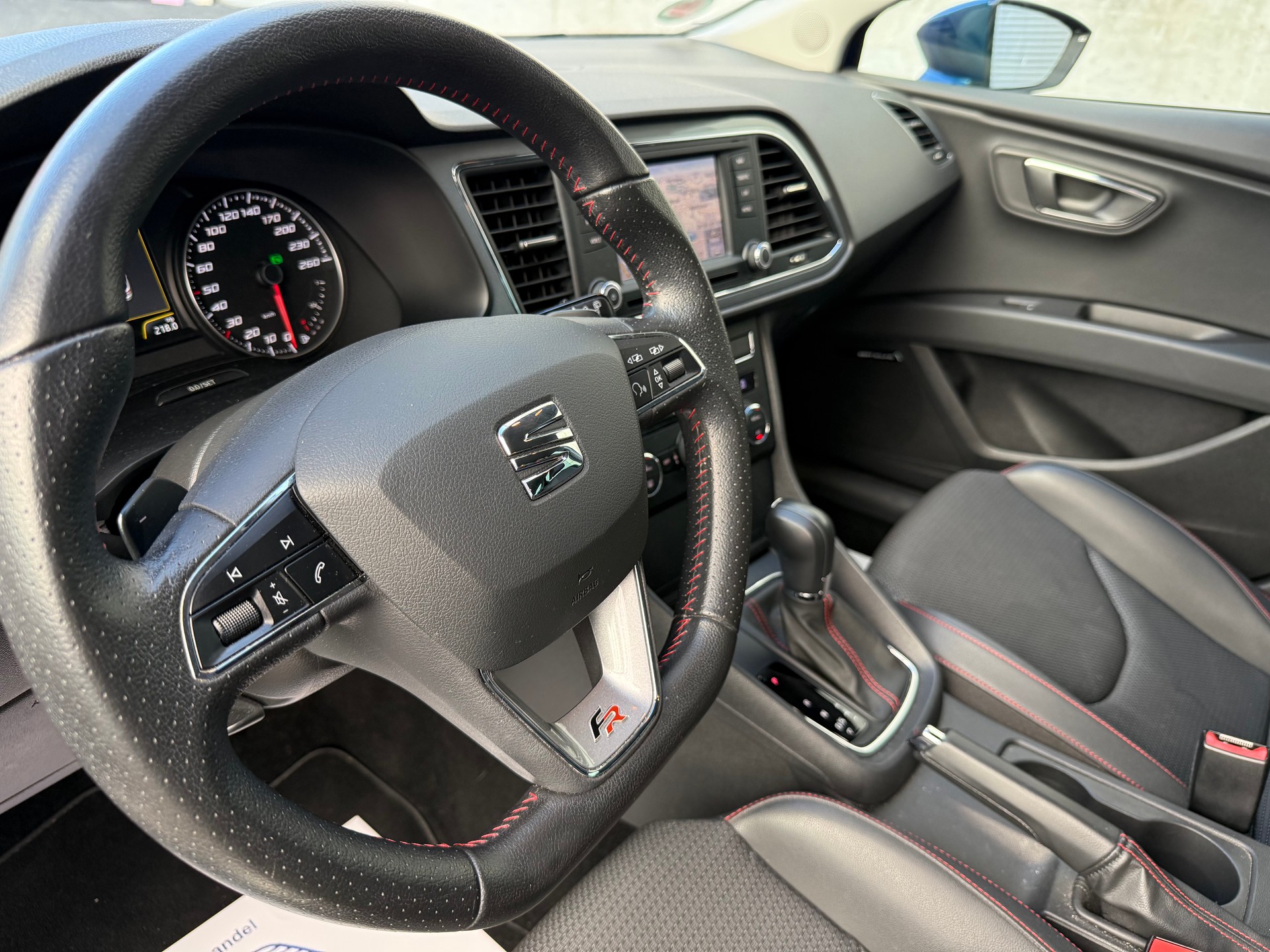 SEAT Leon ST 1.4 TSI FR Line DSG-image-9