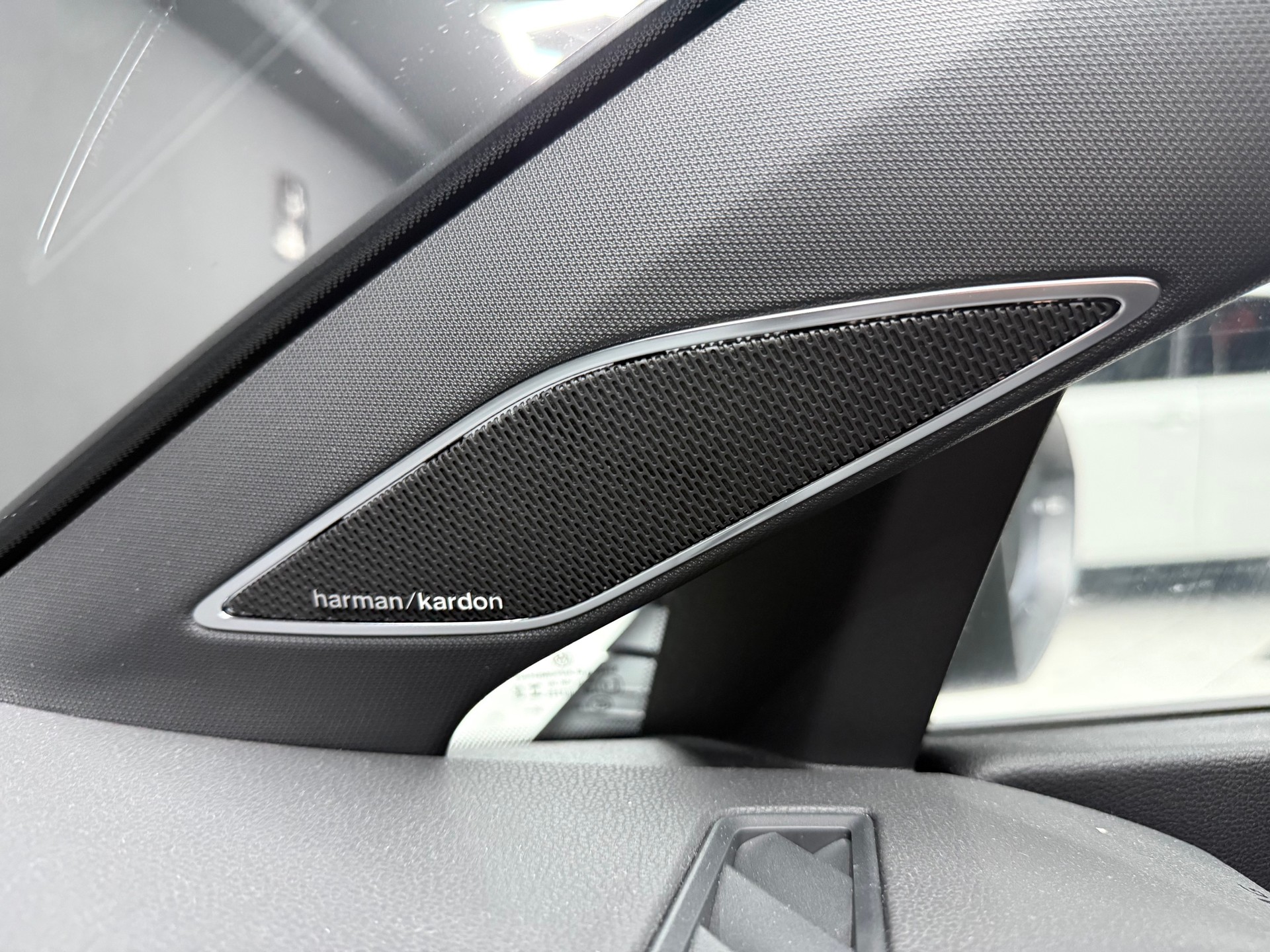 VW Golf 2.0 TSI R DSG 4 Motion-image-17