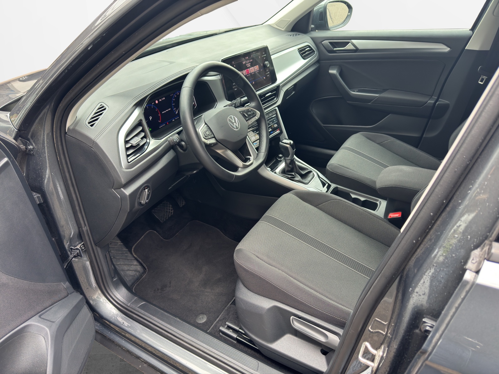 VW T-Roc 1.5 TSI EVO Life United DSG-image-8