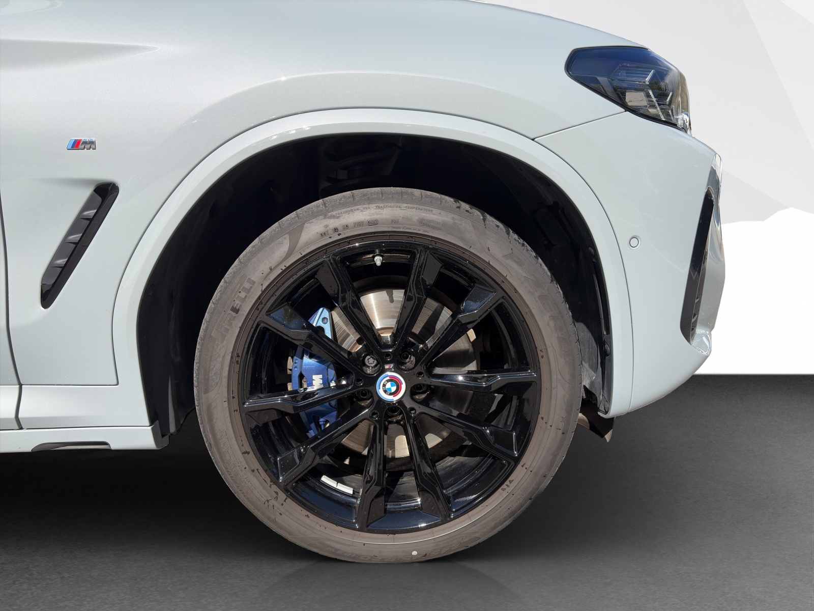 BMW X4 xDrive 48V M40d Steptronic-image-24