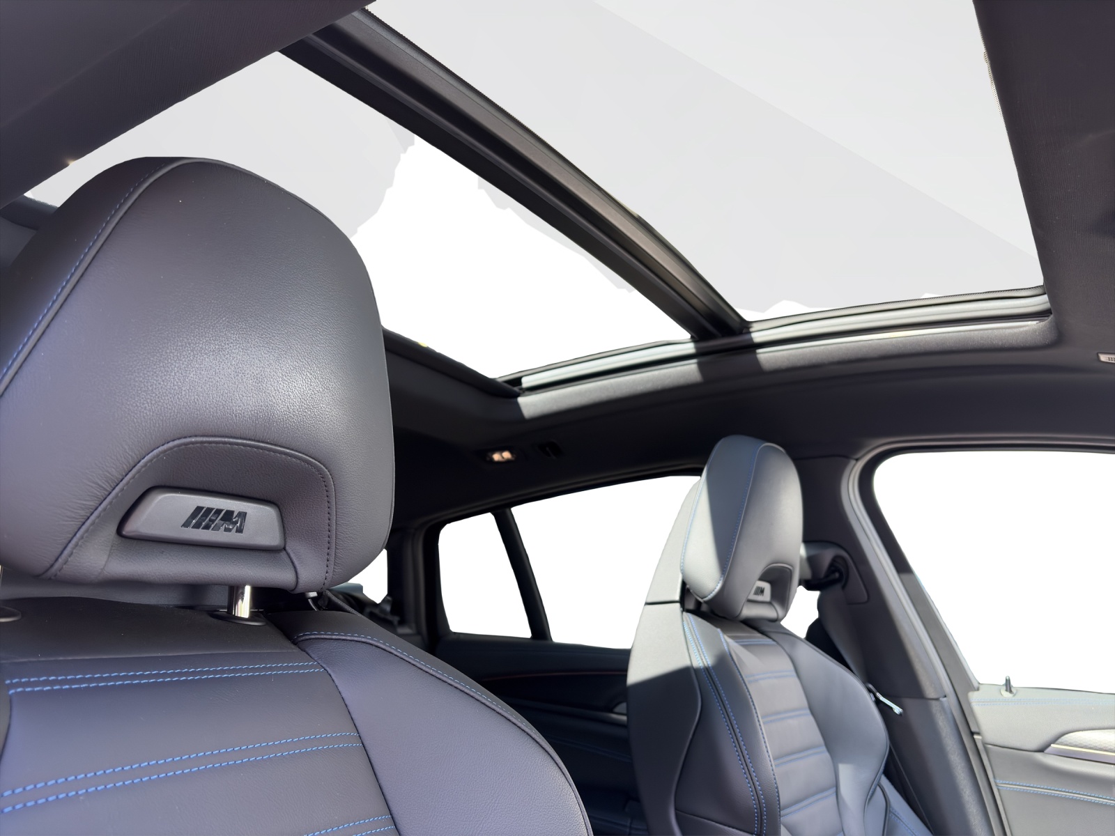 BMW X4 xDrive 48V M40d Steptronic-image-17