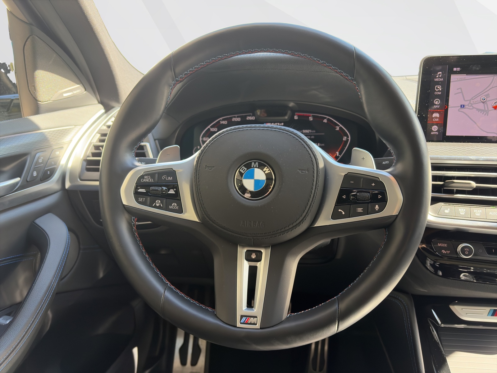 BMW X4 xDrive 48V M40d Steptronic-image-11