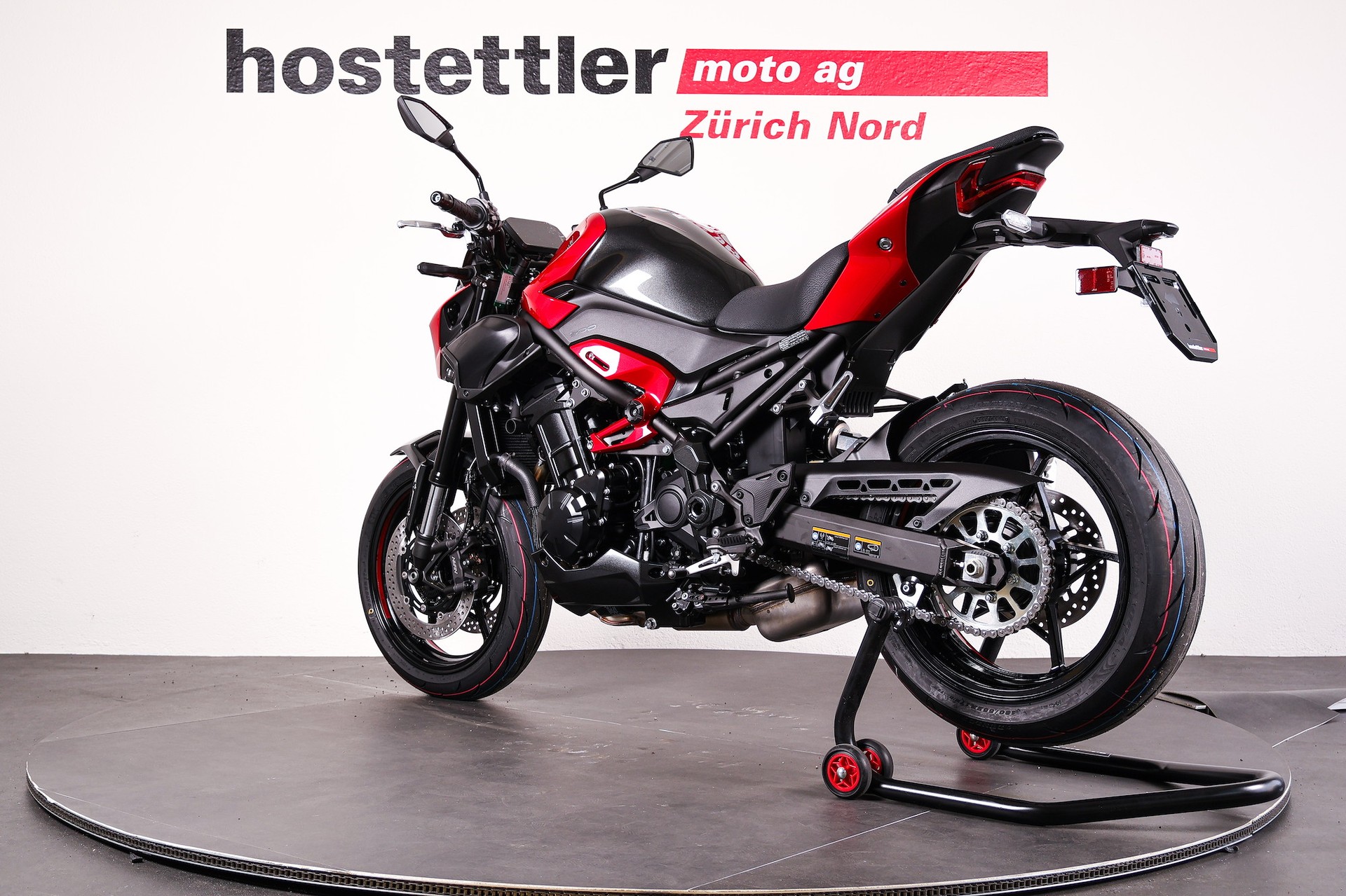 KAWASAKI Z900 70 kW-showroom-element-3