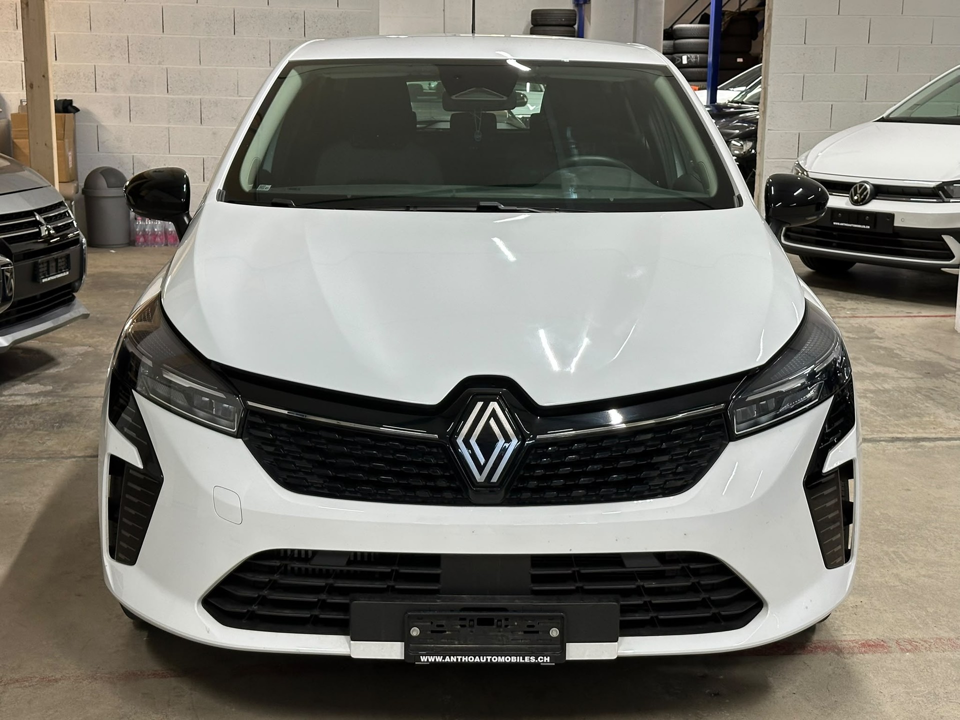 RENAULT Clio 1.0 Techno-image-2