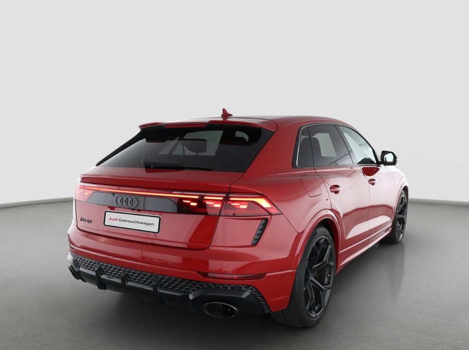 AUDI RSQ8 performance quattro-image-3