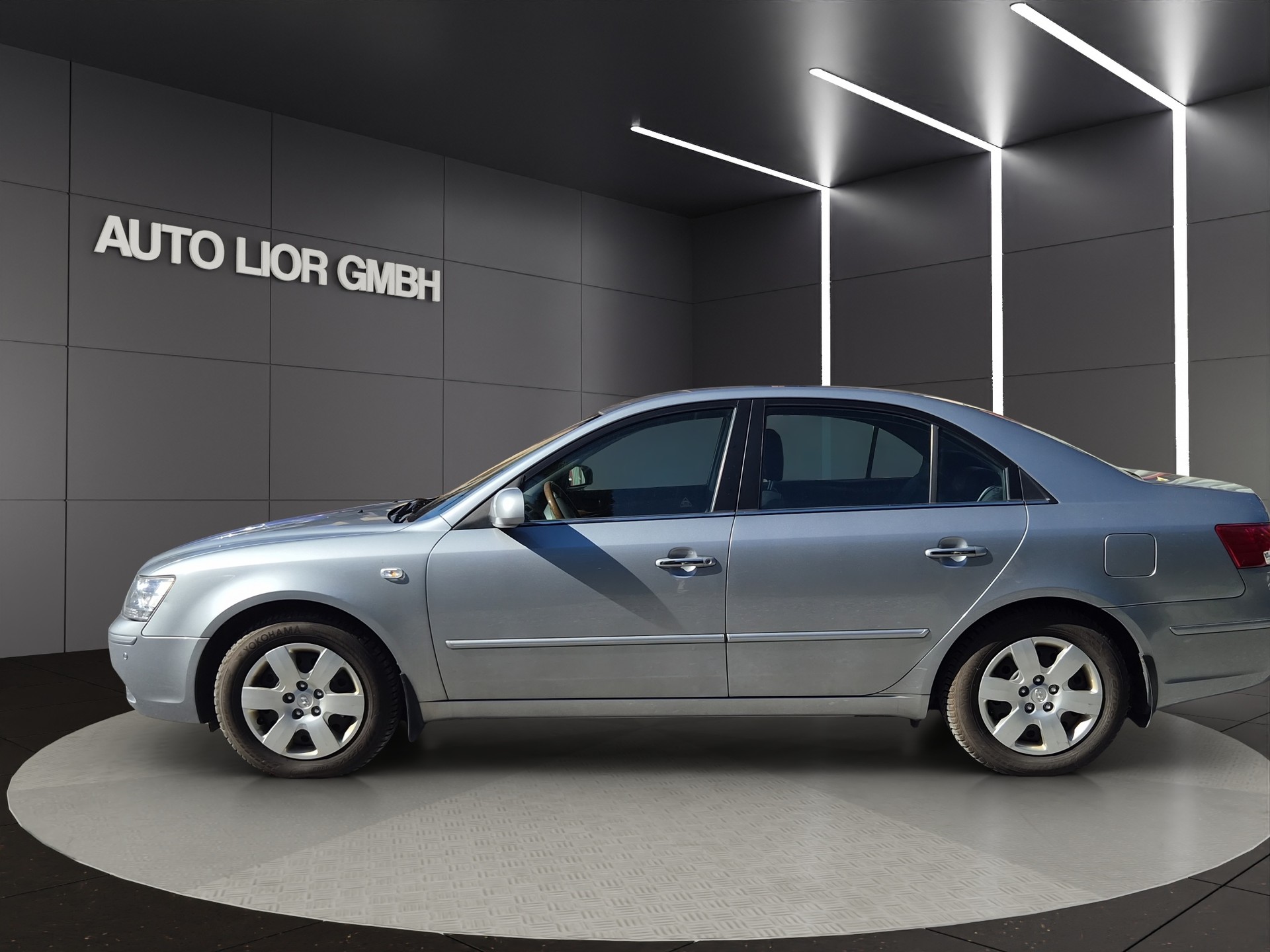 HYUNDAI Sonata 3.3 24V V6 Premium Automatic-image-3