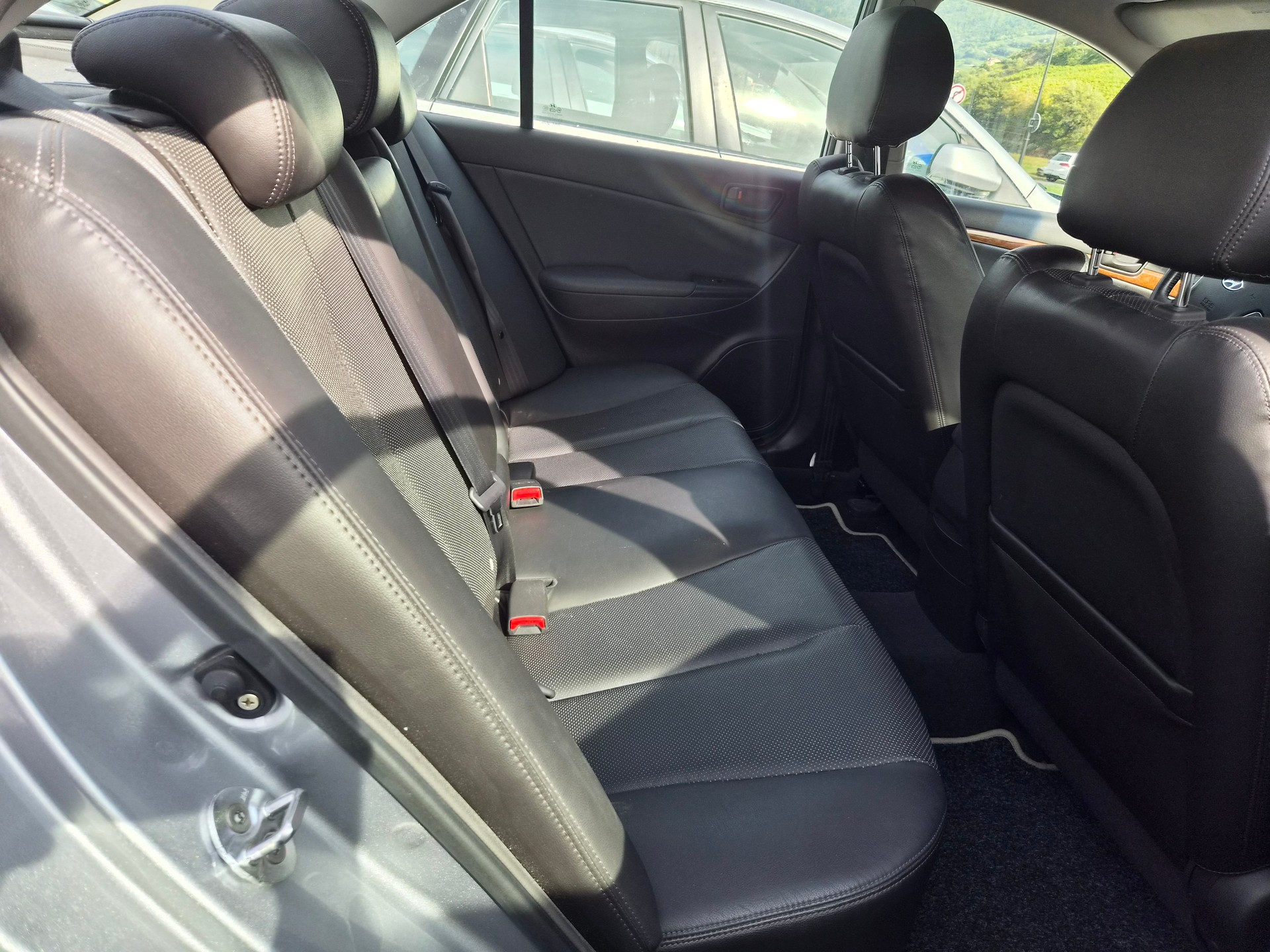 HYUNDAI Sonata 3.3 24V V6 Premium Automatic-image-10