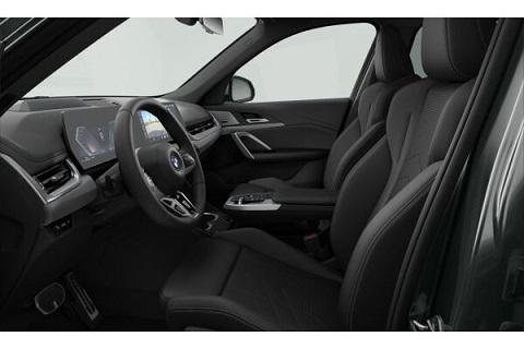 BMW X1 U11 18i sDrive-showroom-element-2