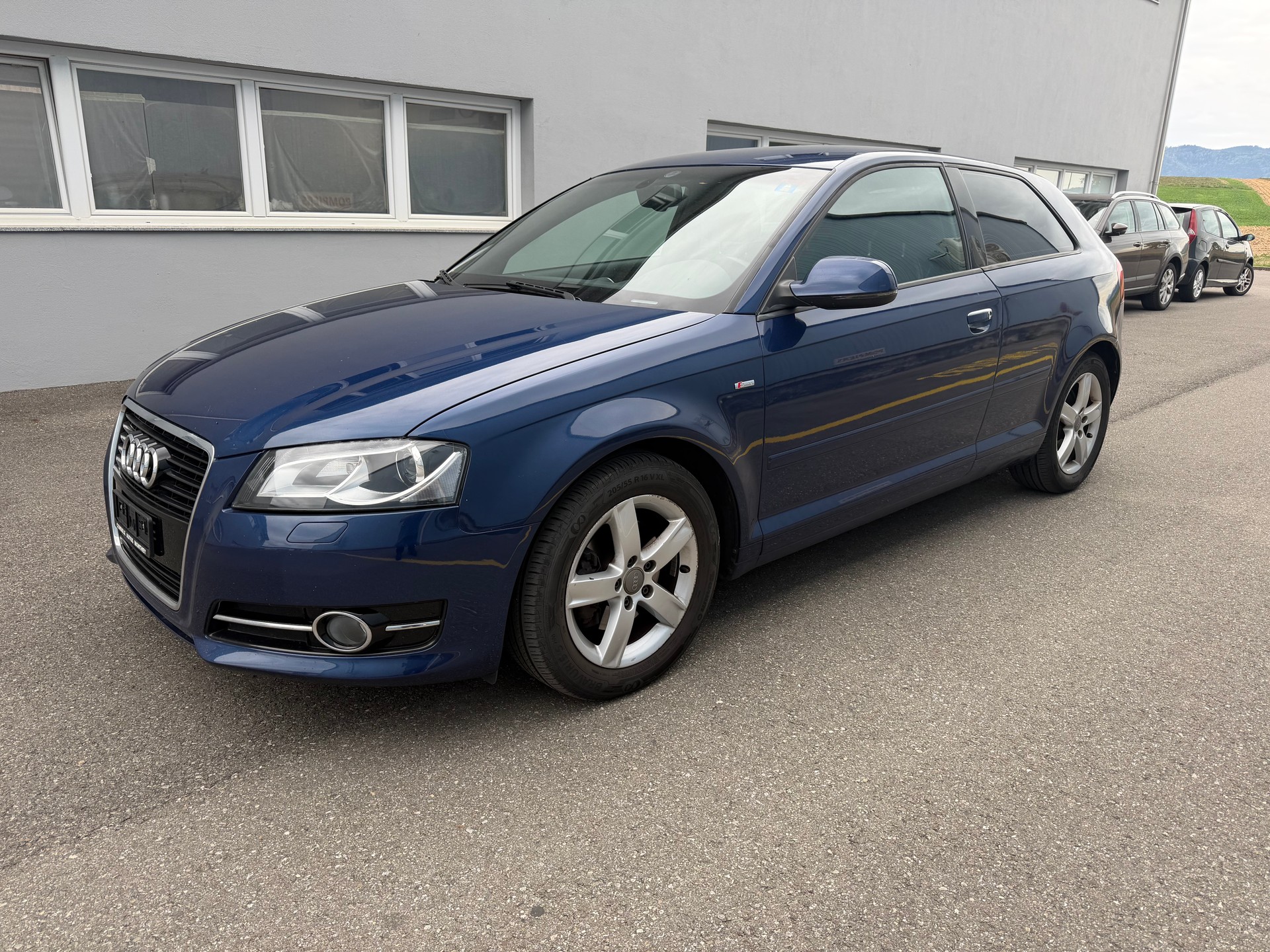 AUDI A3 1.4 TFSI Ambiente S-tronic-image-2