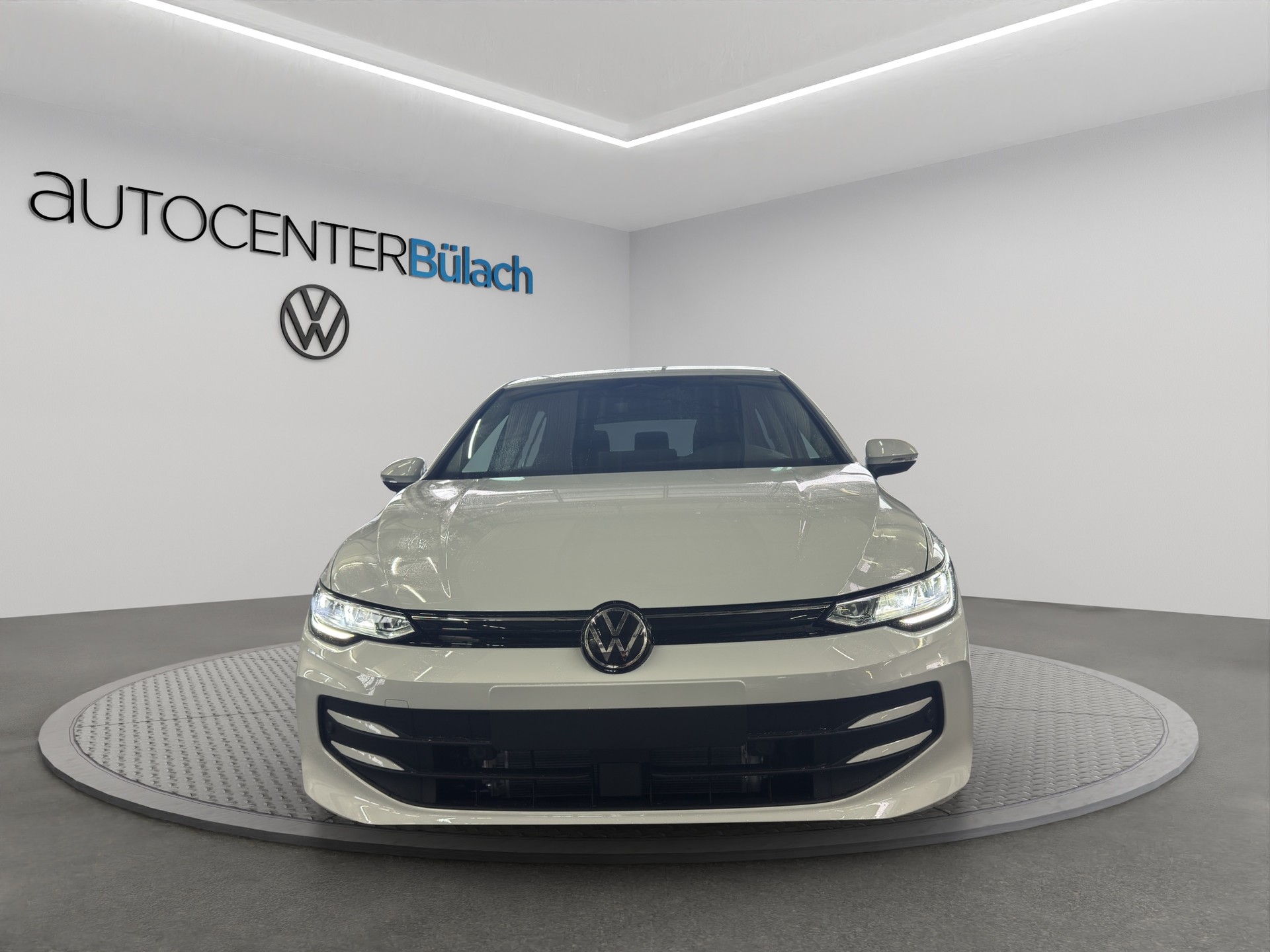 VW Golf 1.5 e TSI mHEV Value DSG-image-1