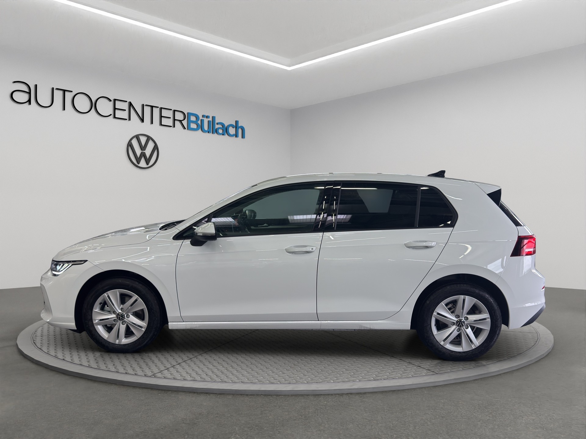 VW Golf 1.5 e TSI mHEV Value DSG-image-7