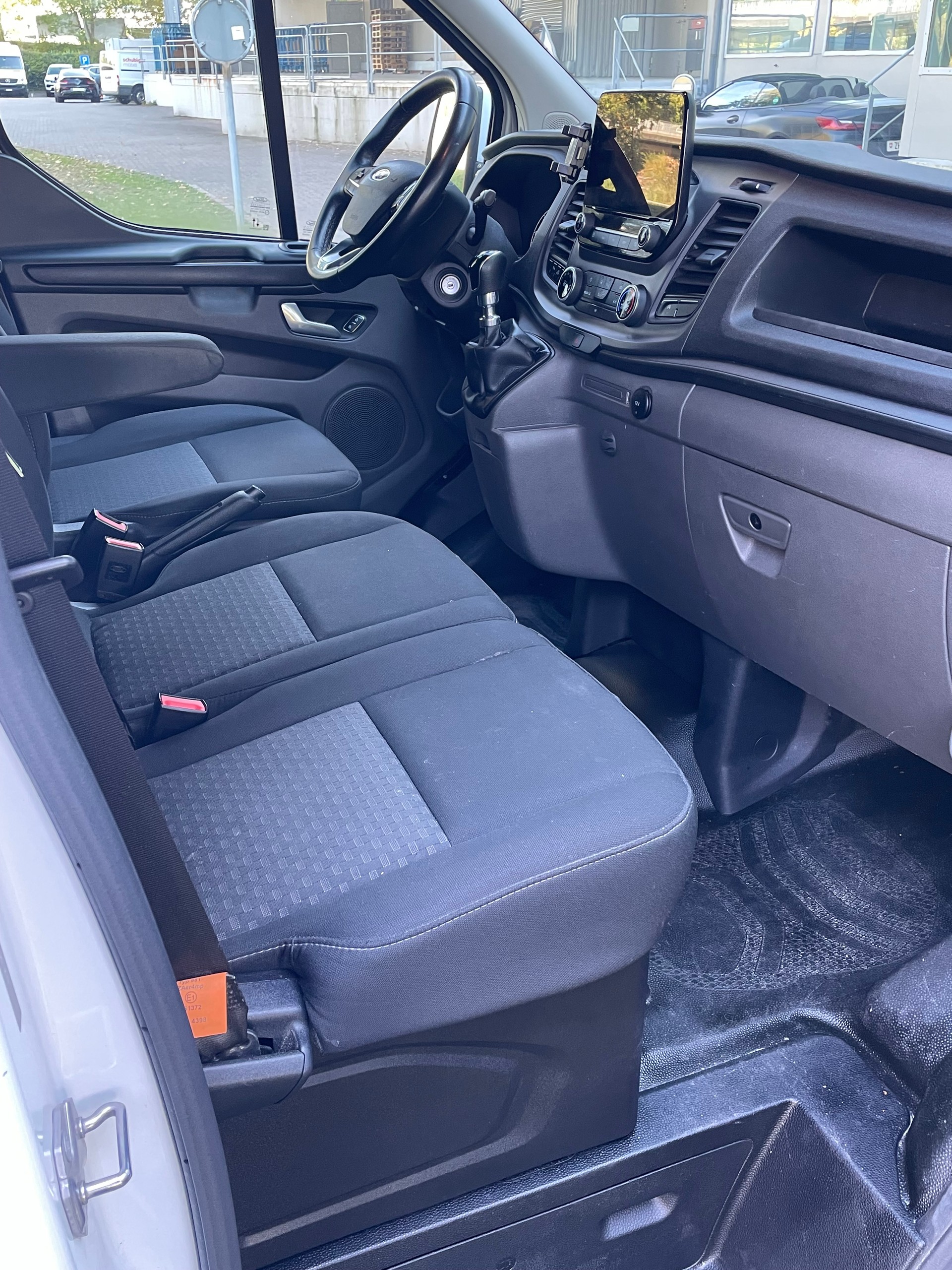 FORD Transit Custom 2.0 TDCi 105 Trend-image-10