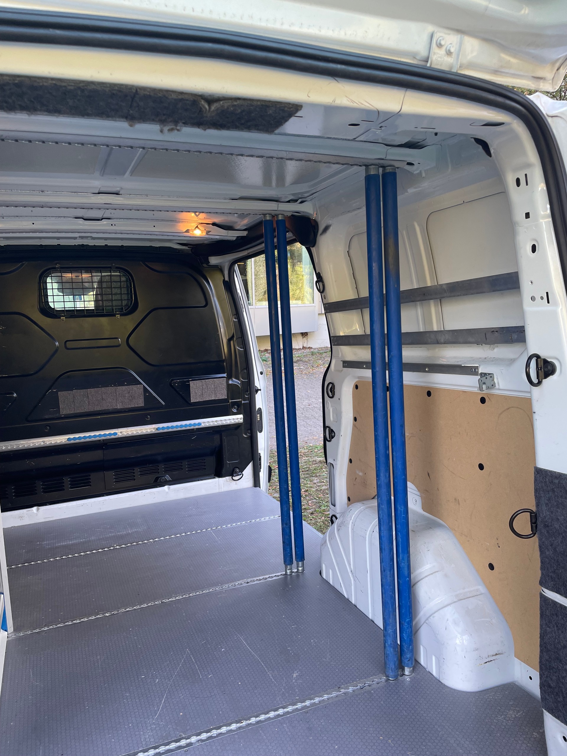 FORD Transit Custom 2.0 TDCi 105 Trend-image-5