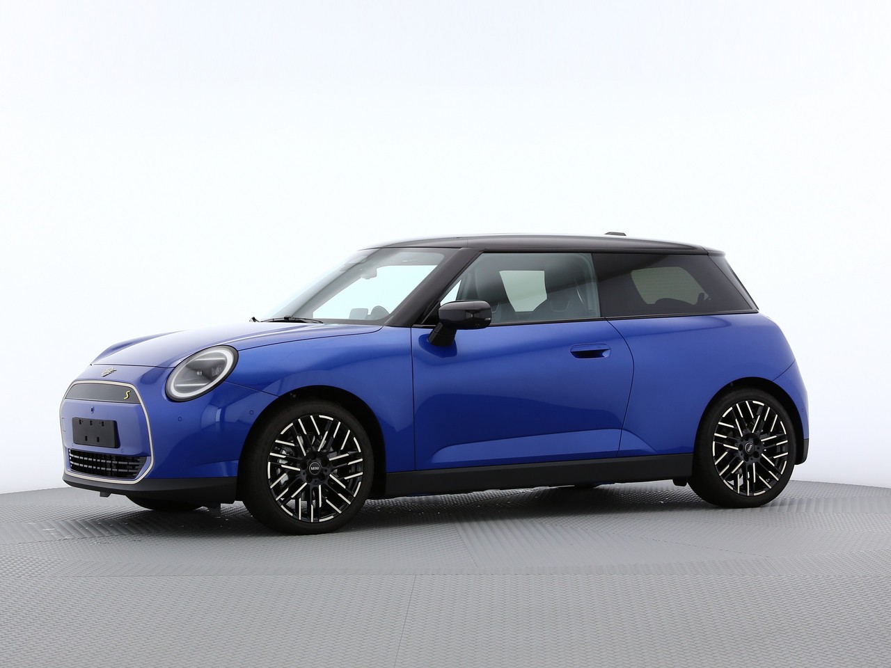MINI Cooper SE-image-3