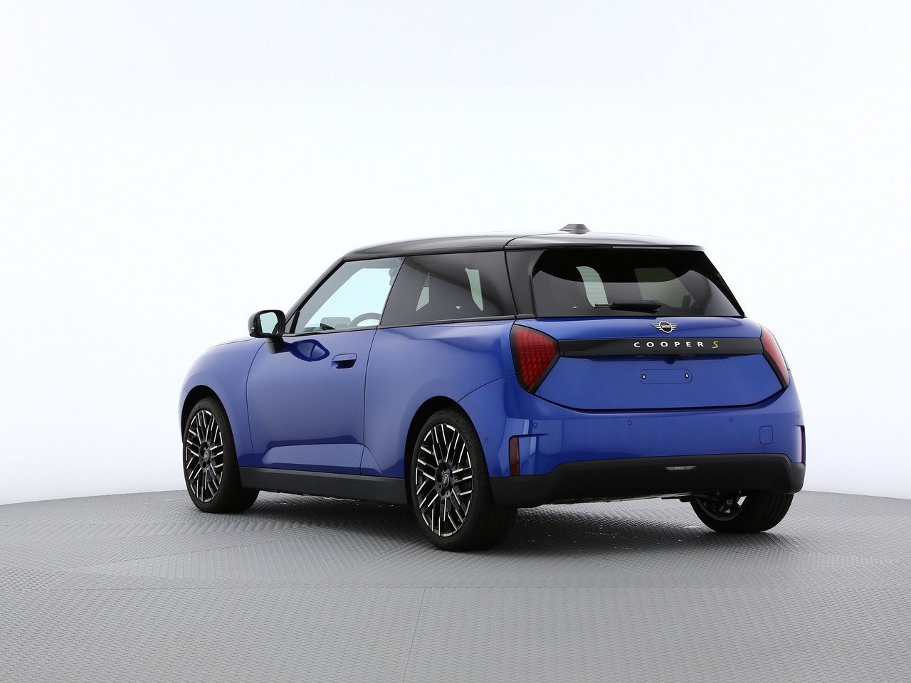 MINI Cooper SE-image-9